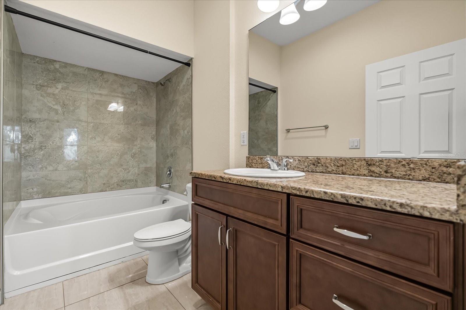 Image 25 of 32 For 2054 Royal Vista Court
