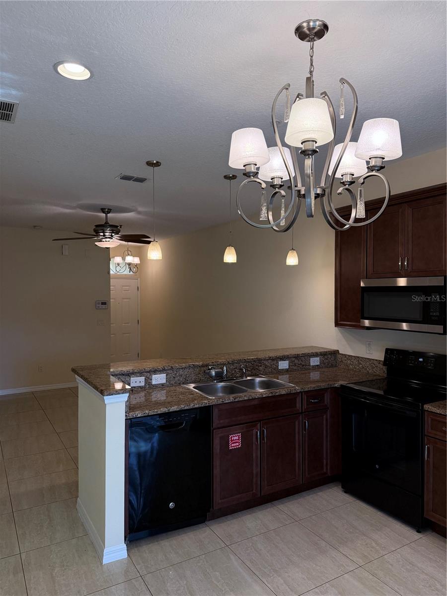 Image 3 of 18 For 2054 Royal Vista Court