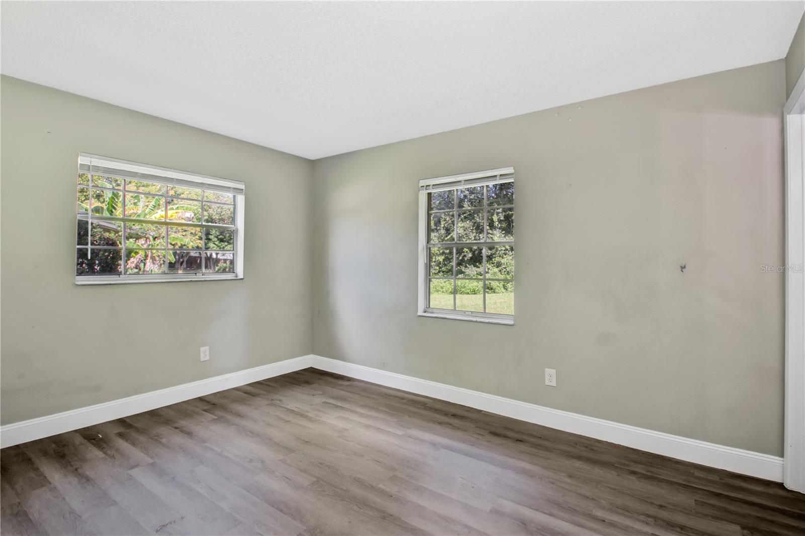 Image 10 of 25 For 1458 Deltona Boulevard