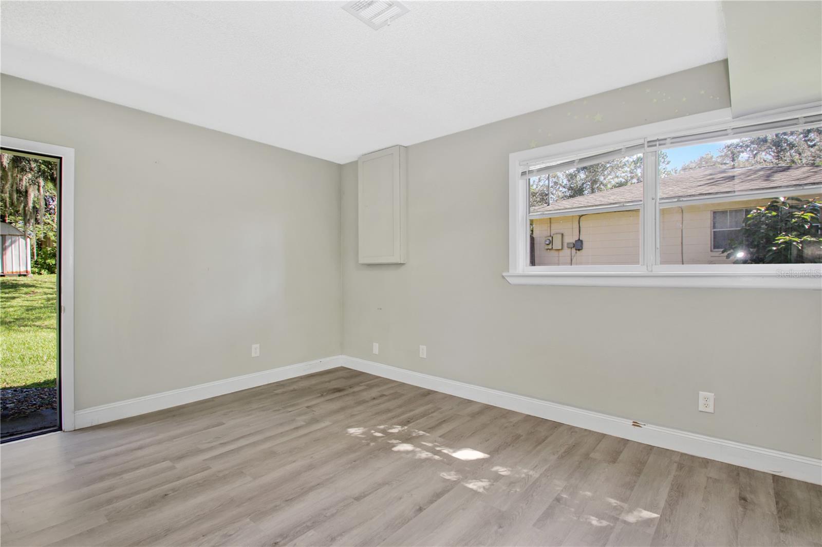 Image 17 of 25 For 1458 Deltona Boulevard