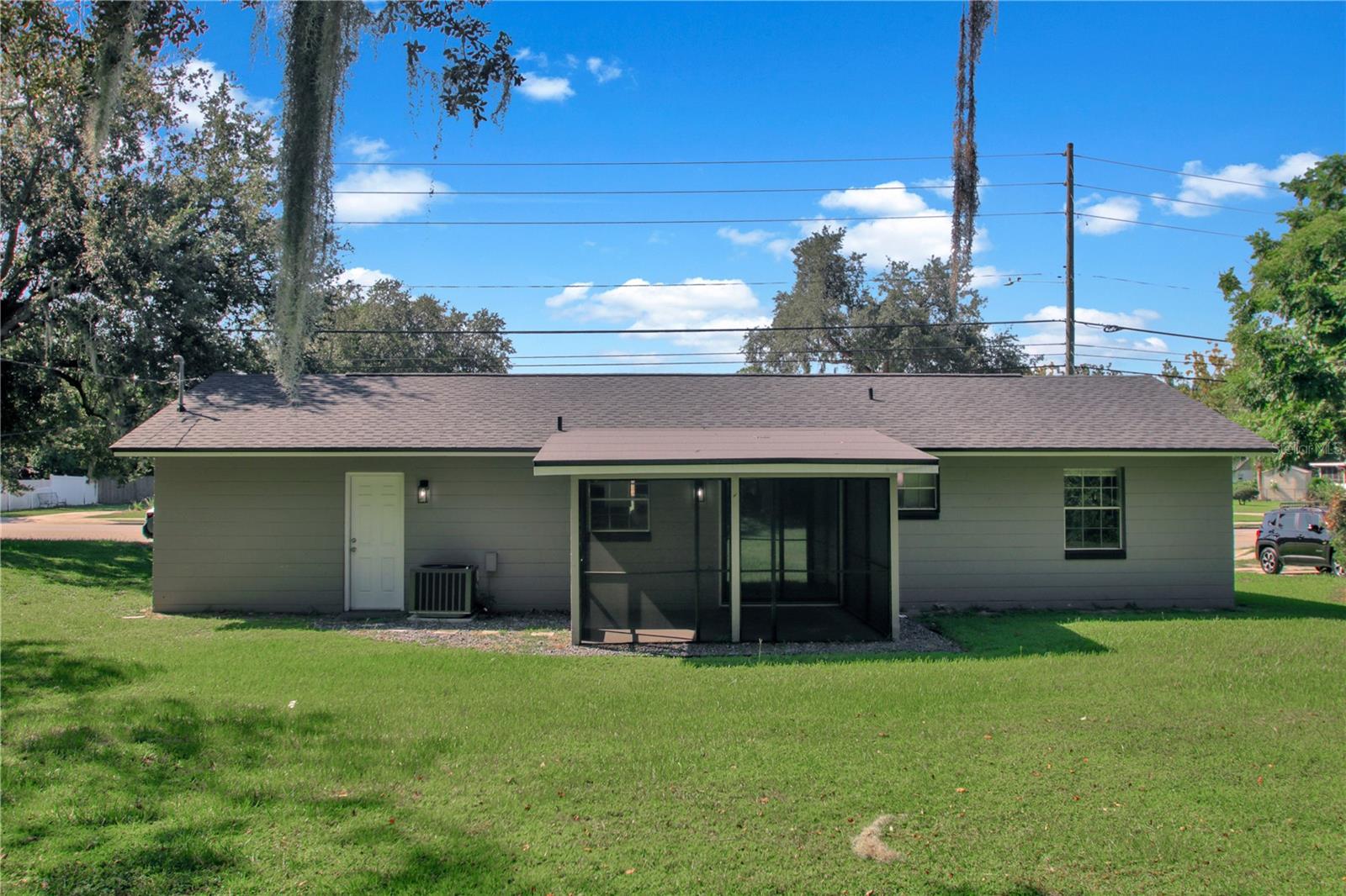 Image 22 of 25 For 1458 Deltona Boulevard