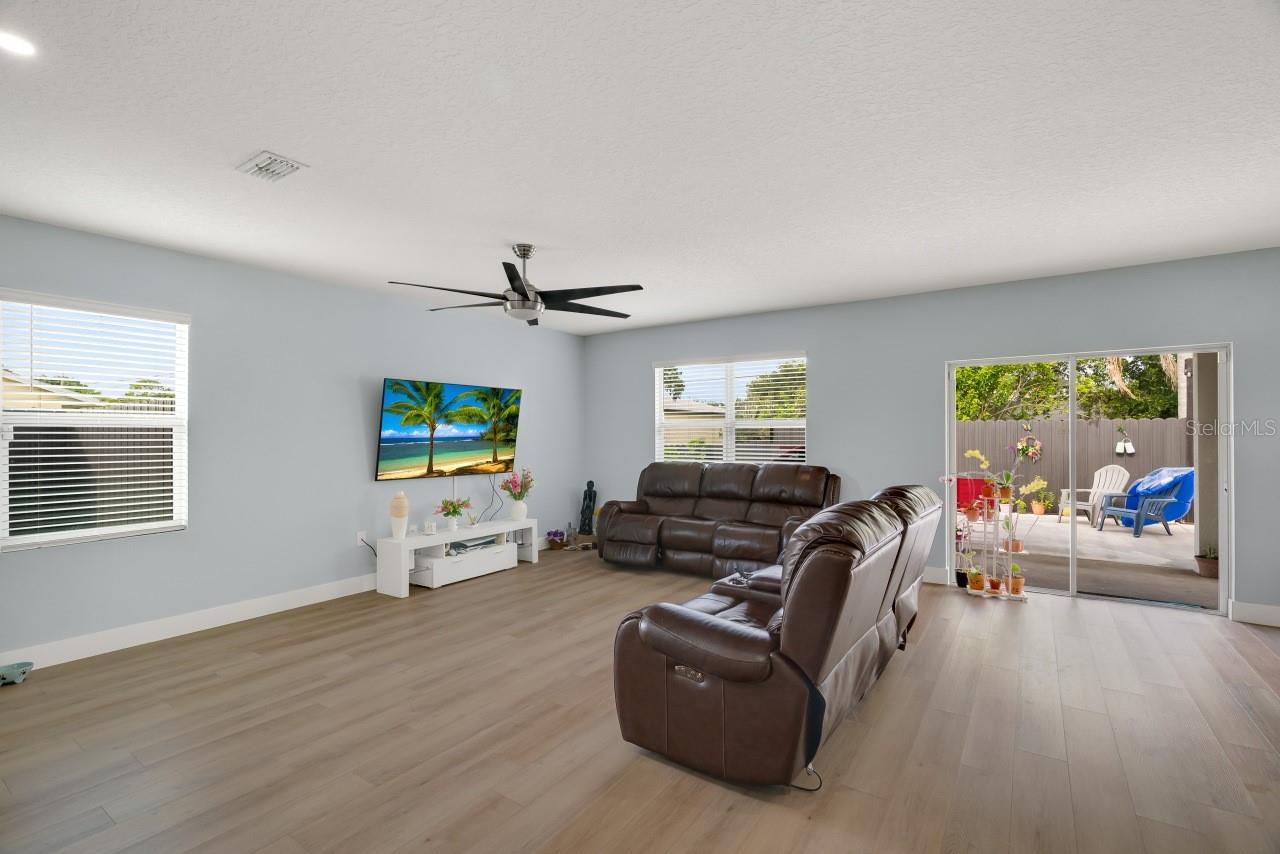 Image 13 of 40 For 602 Barber Street