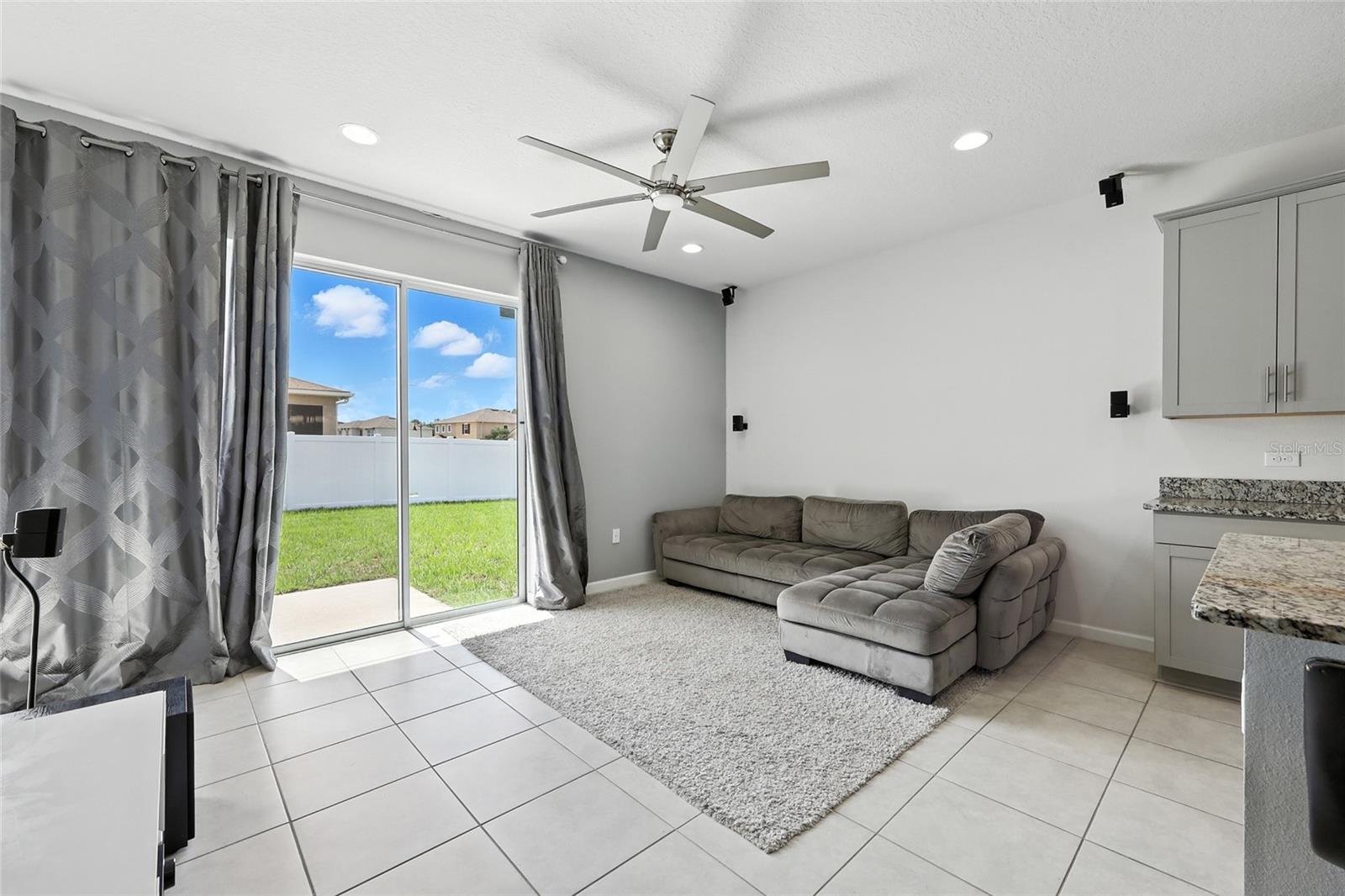 Image 7 of 40 For 5600 Westerly Breeze Place