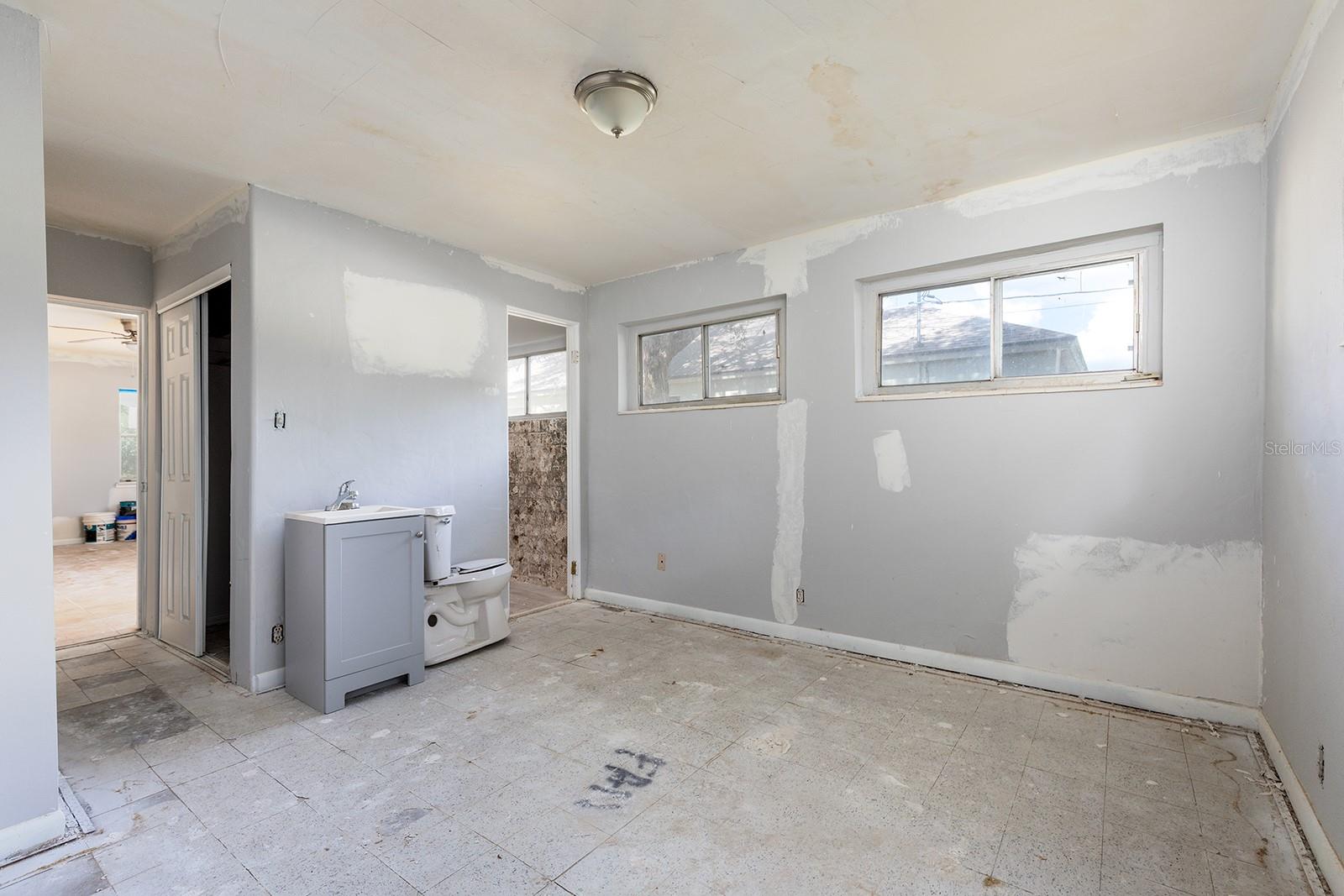 Image 6 of 17 For 1375 Lake Drive