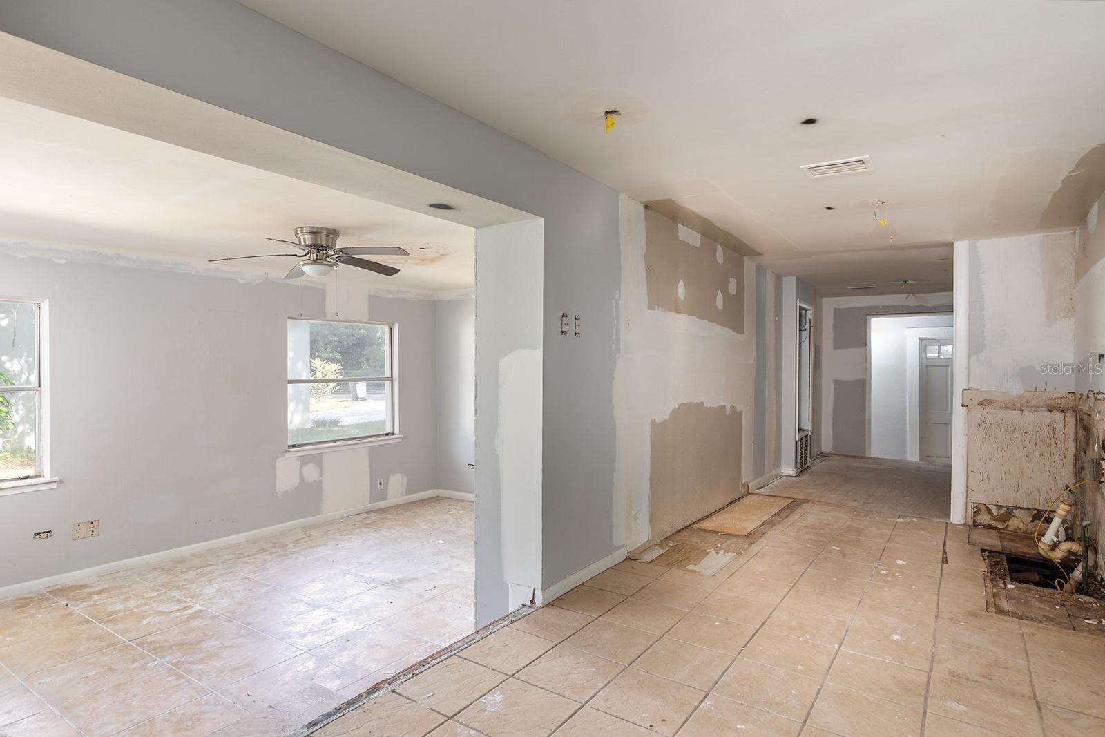 Image 8 of 17 For 1375 Lake Drive