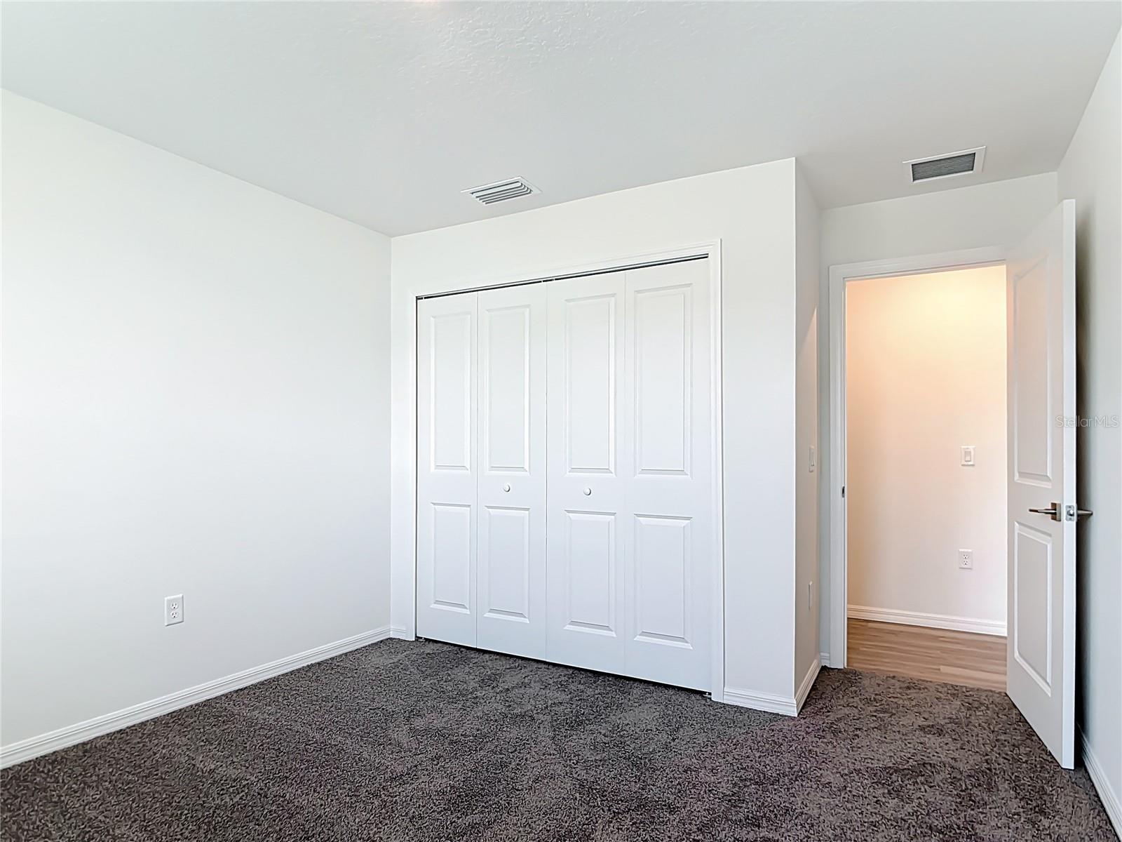 Image 33 of 54 For 5565 Lavender Avenue