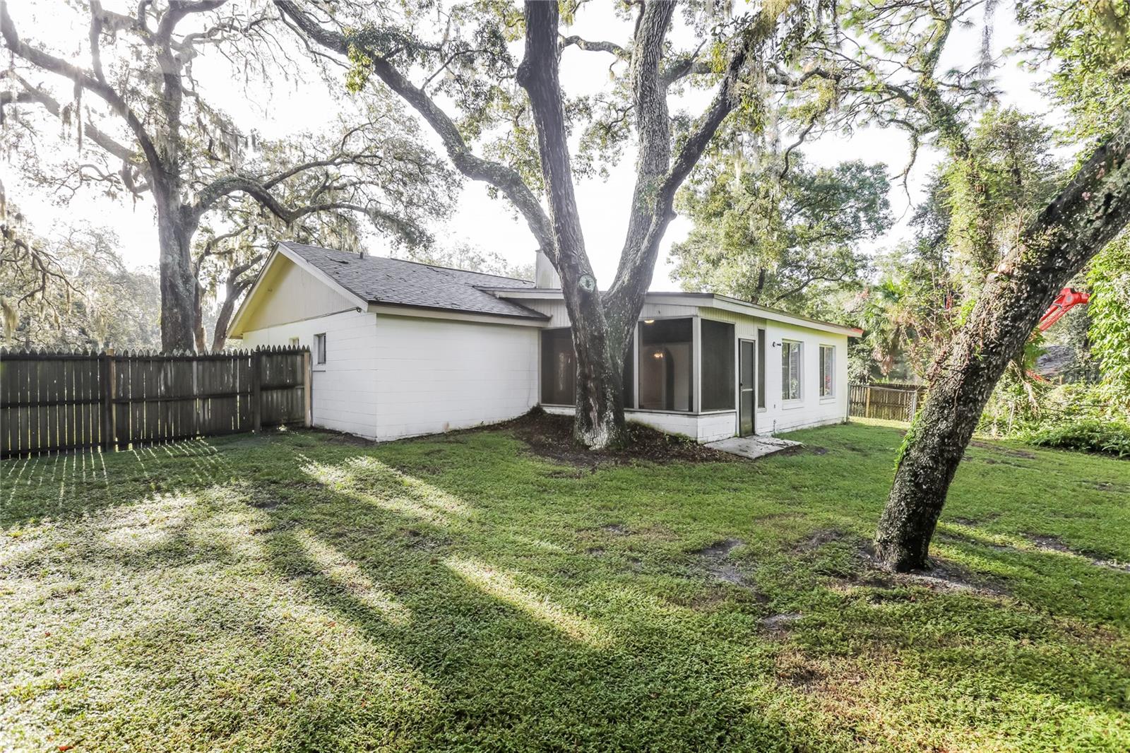 Image 14 of 16 For 105 Whispering Pines Court