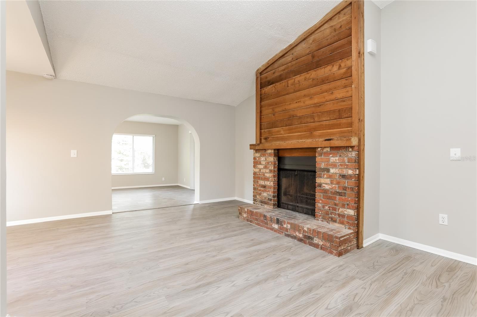 Image 3 of 16 For 105 Whispering Pines Court
