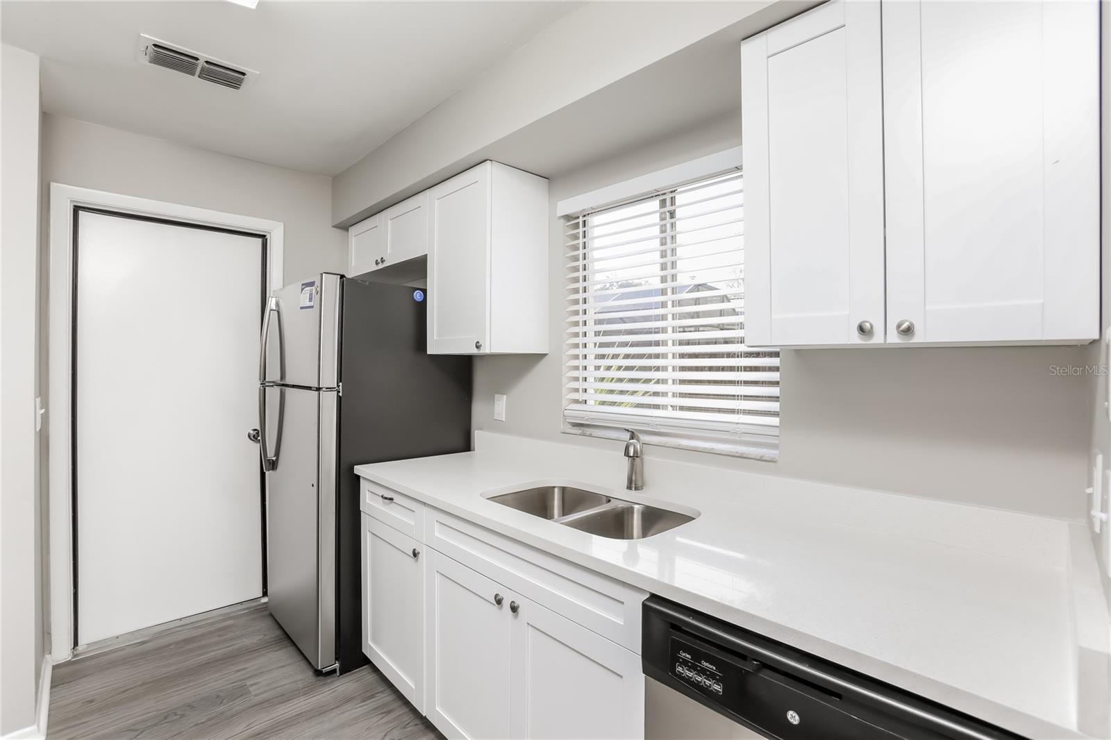 Image 7 of 16 For 105 Whispering Pines Court