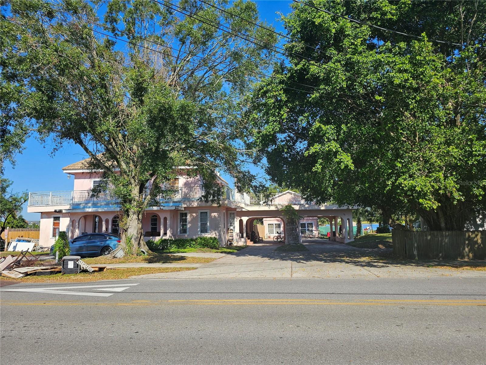 Image 16 of 17 For 4715 Beach Boulevard