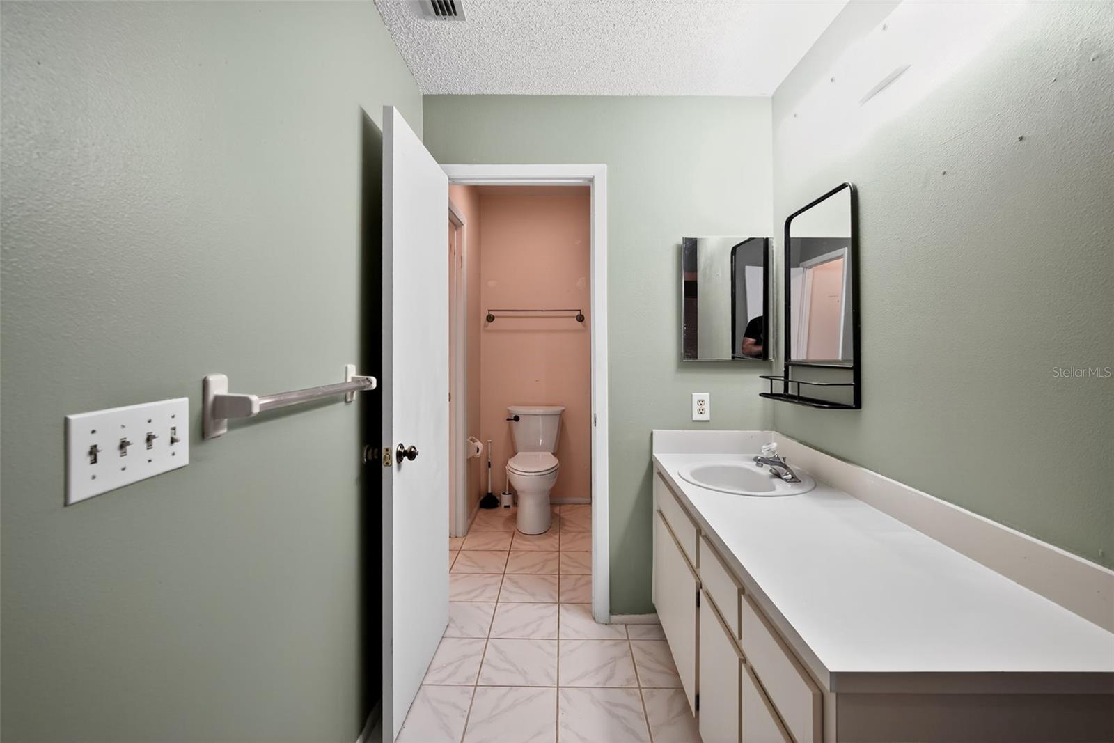 Image 22 of 29 For 8411 Laurelon Place 10-3