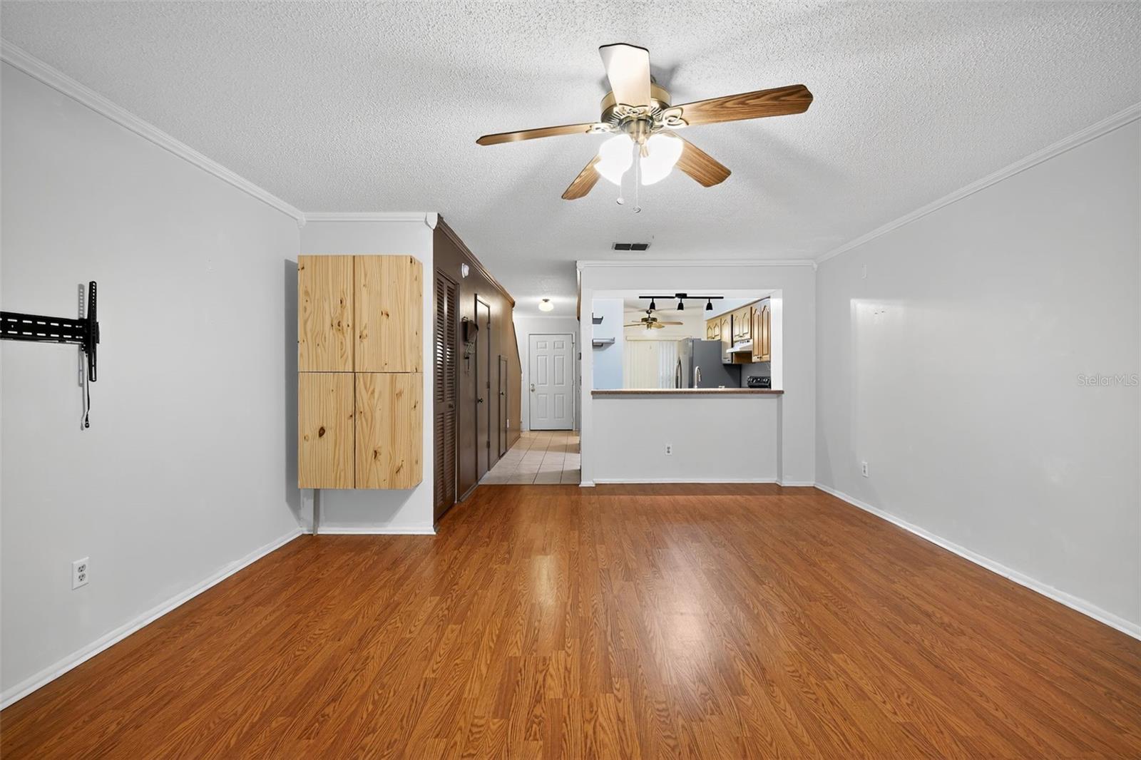 Image 9 of 29 For 8411 Laurelon Place 10-3