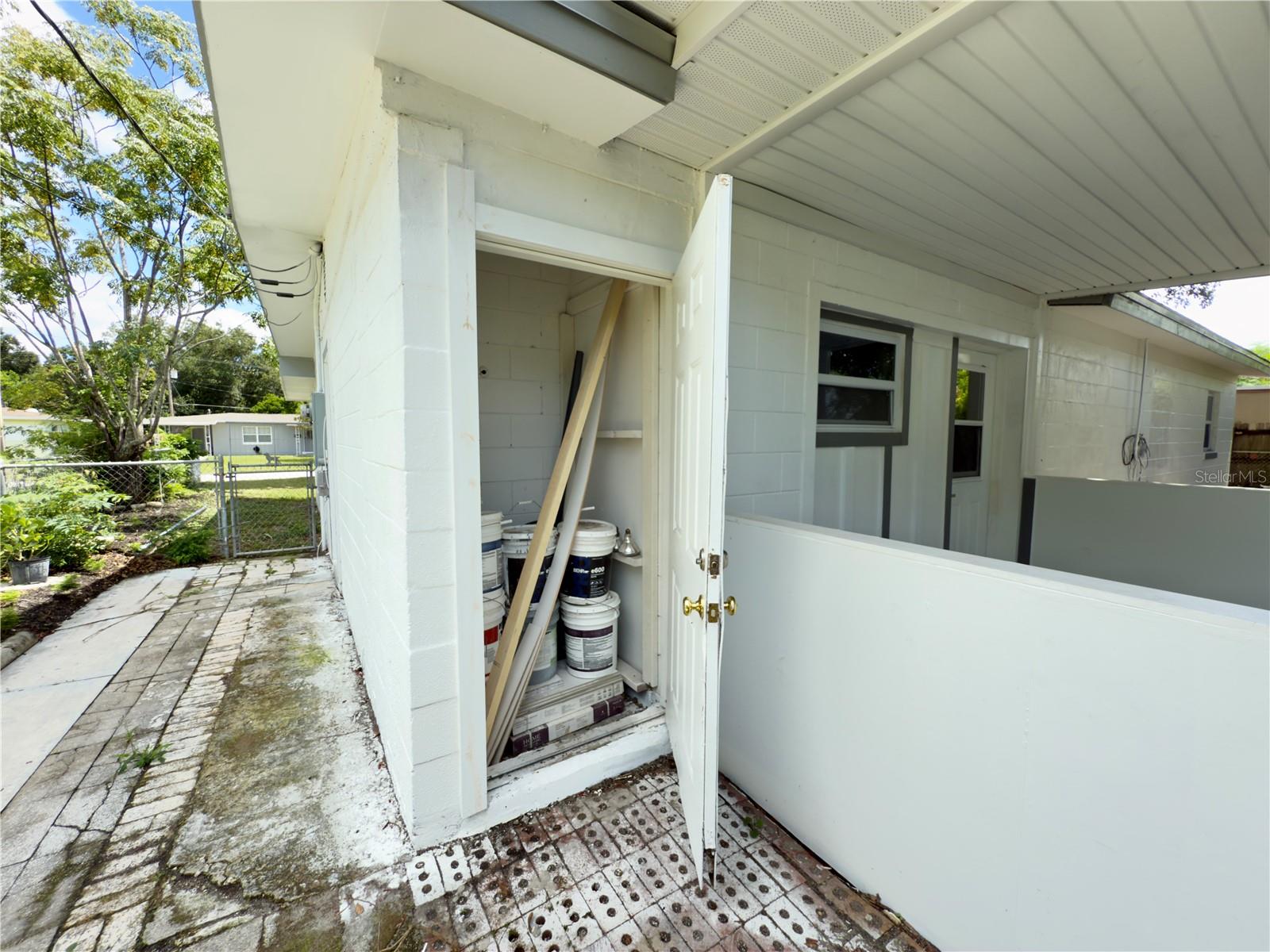 Image 16 of 52 For 1450 Bahia Avenue