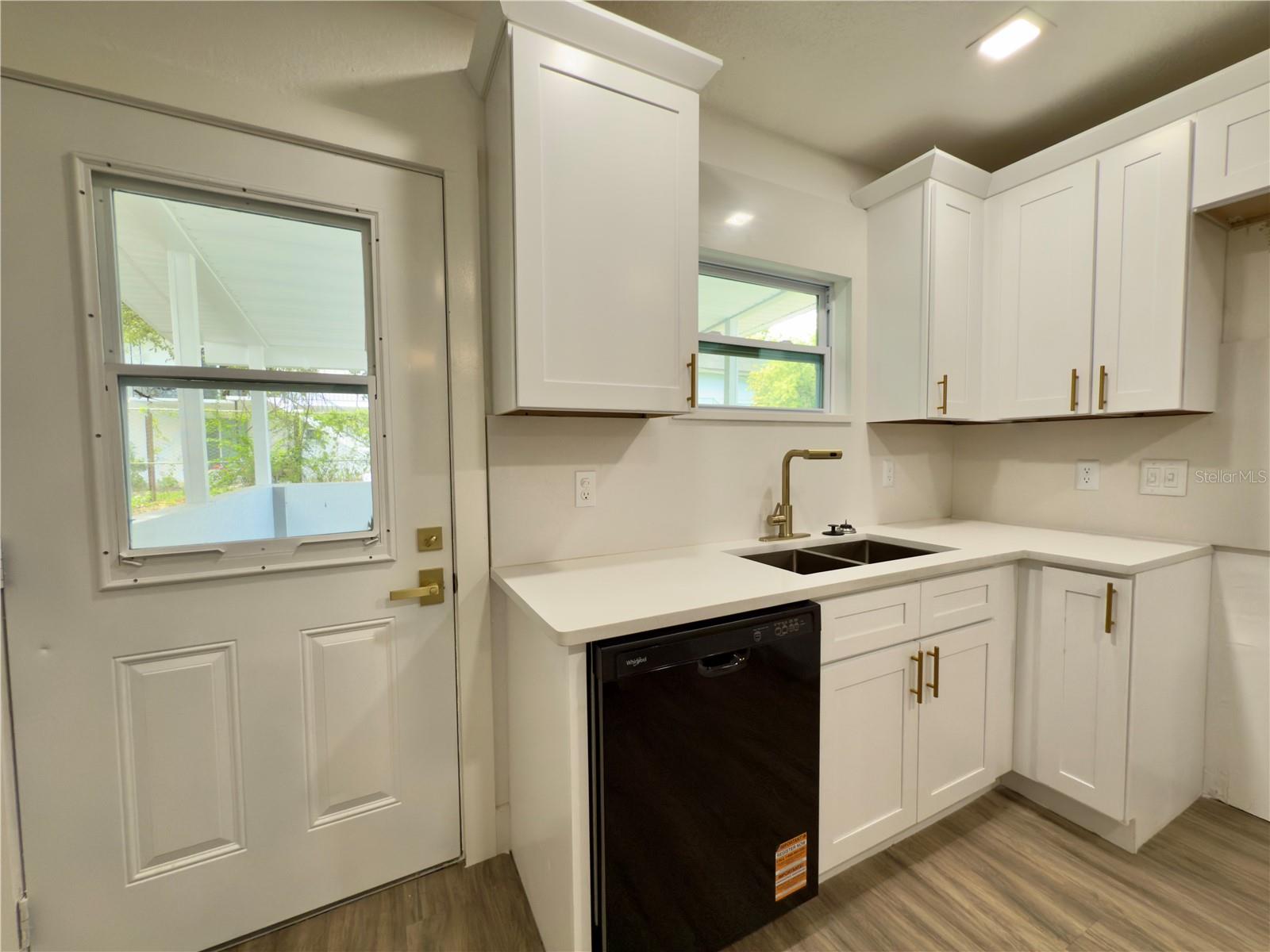 Image 27 of 52 For 1450 Bahia Avenue