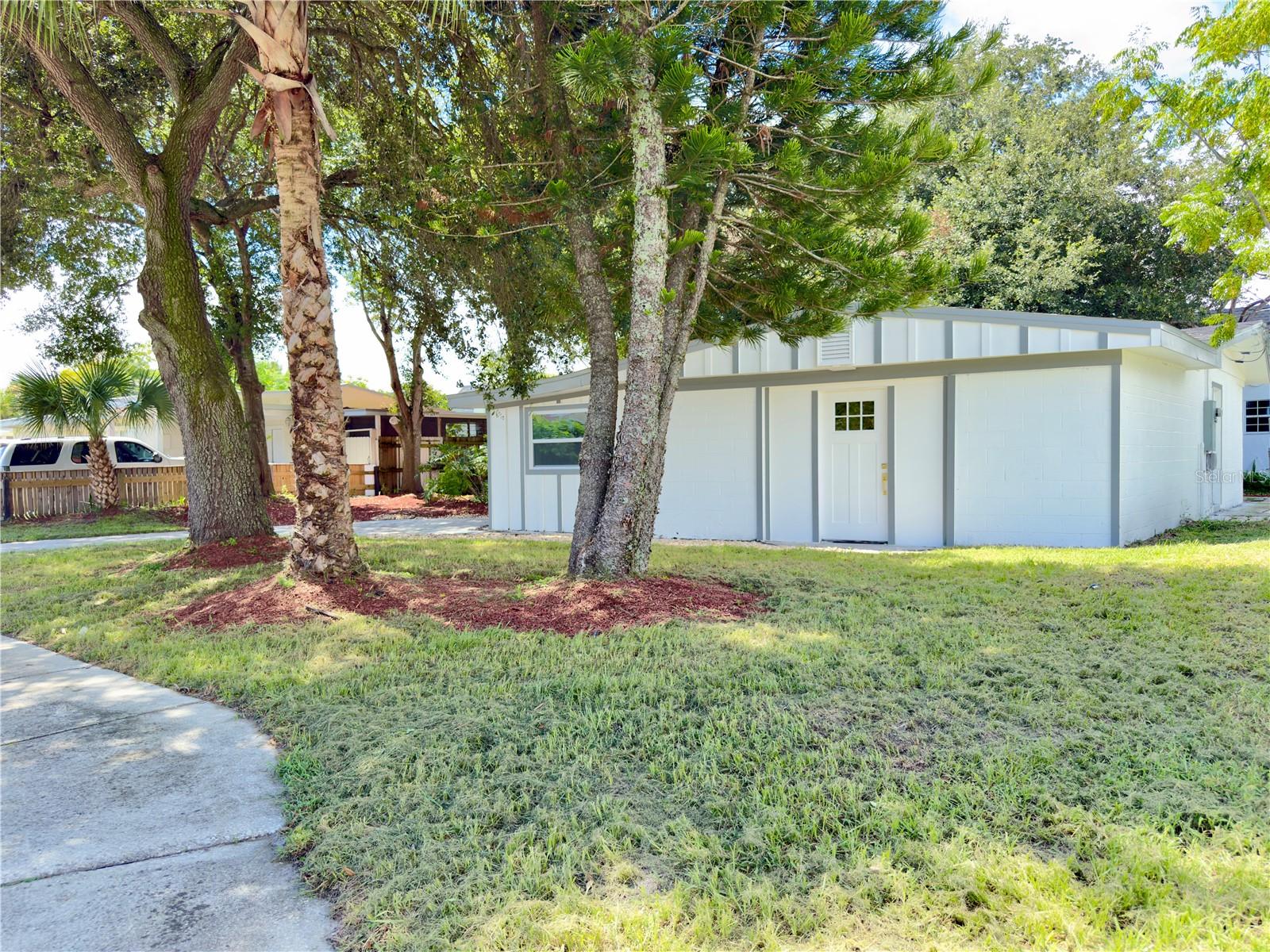 Image 4 of 52 For 1450 Bahia Avenue