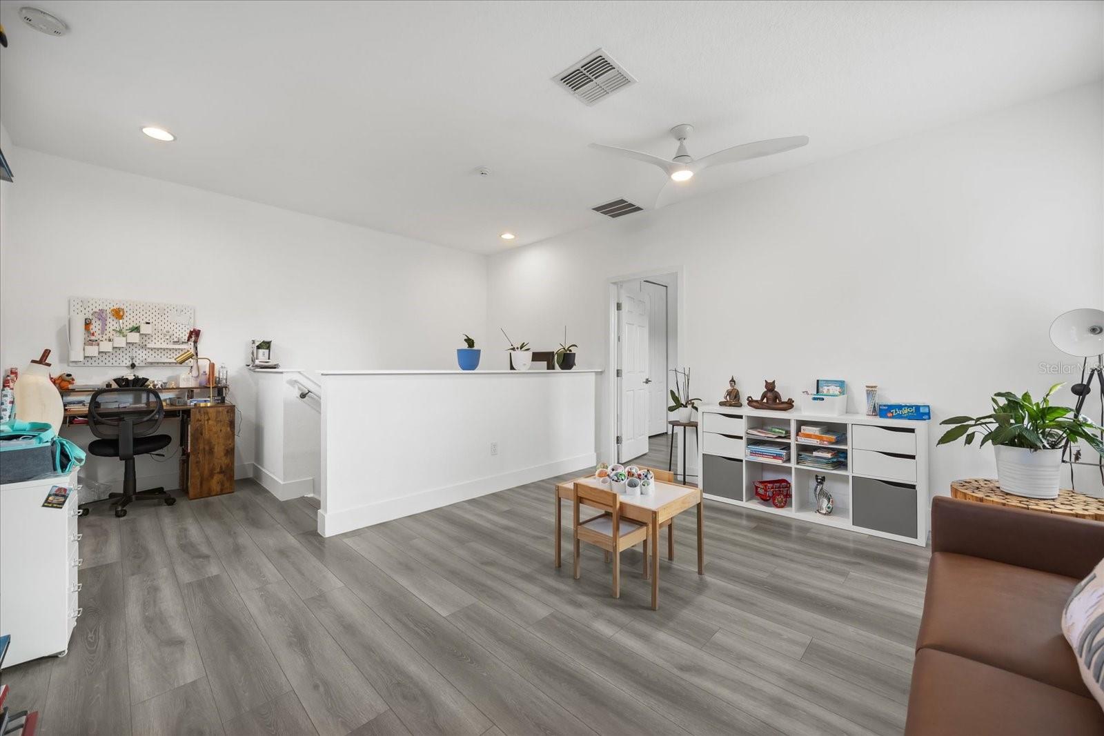 Image 20 of 40 For 6846 Helmsley Circle
