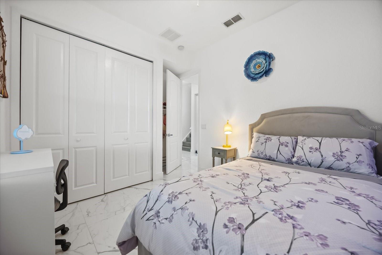 Image 25 of 40 For 6846 Helmsley Circle