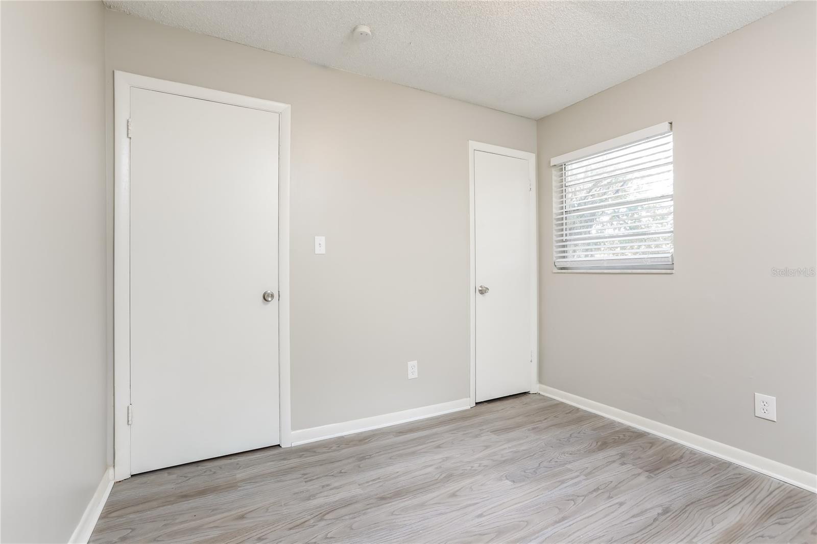 Image 11 of 16 For 200 Odham Drive