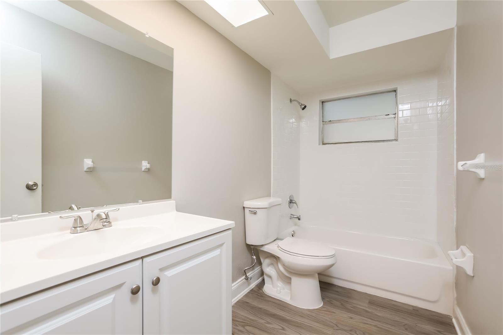 Image 12 of 16 For 200 Odham Drive