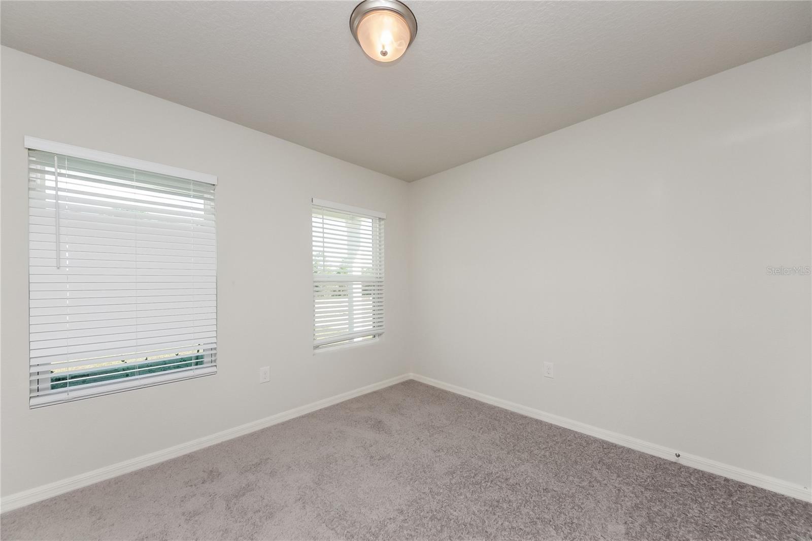 Image 10 of 16 For 230 Hyacinth Court