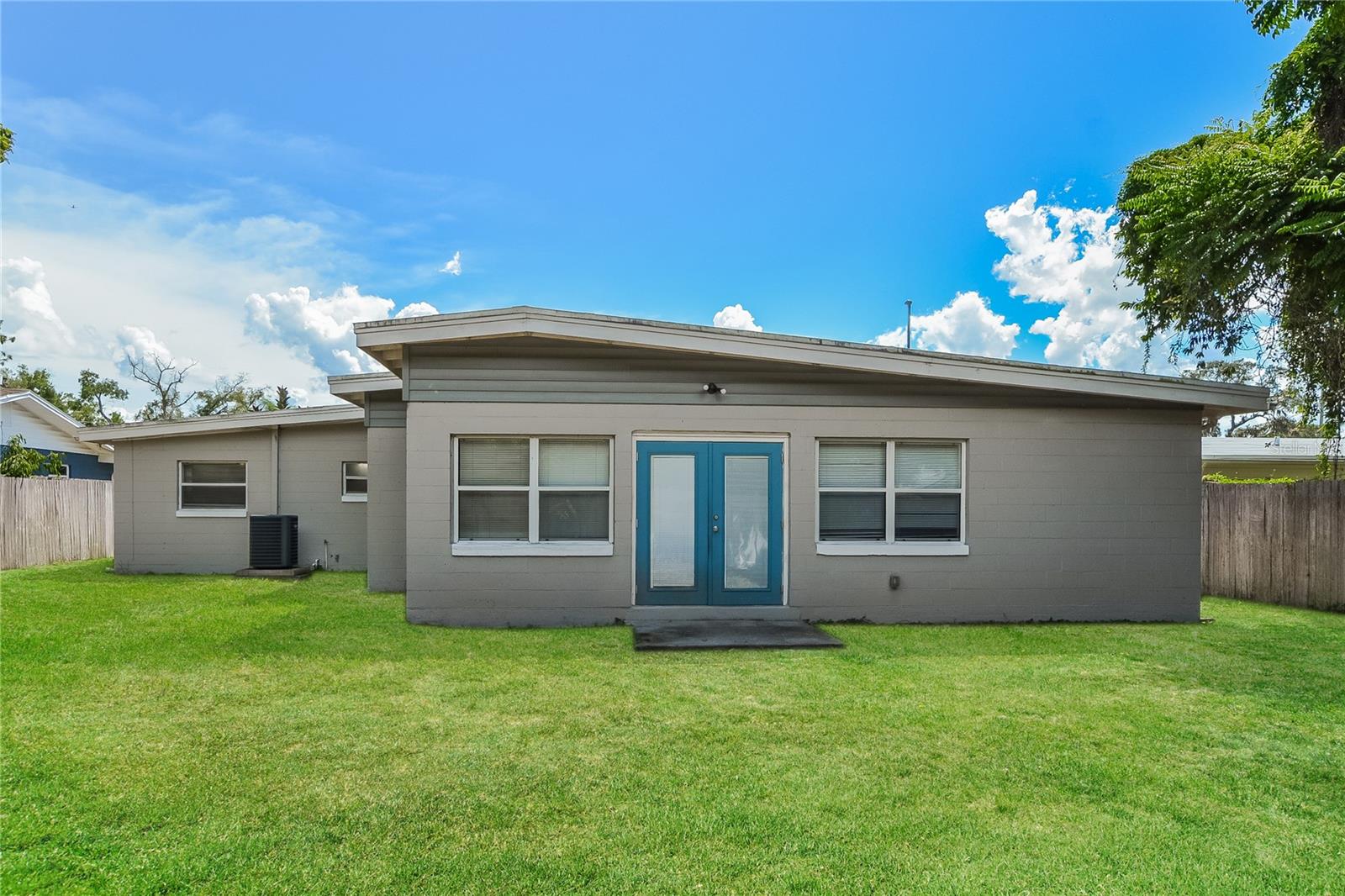Image 15 of 16 For 509 Roy Boulevard