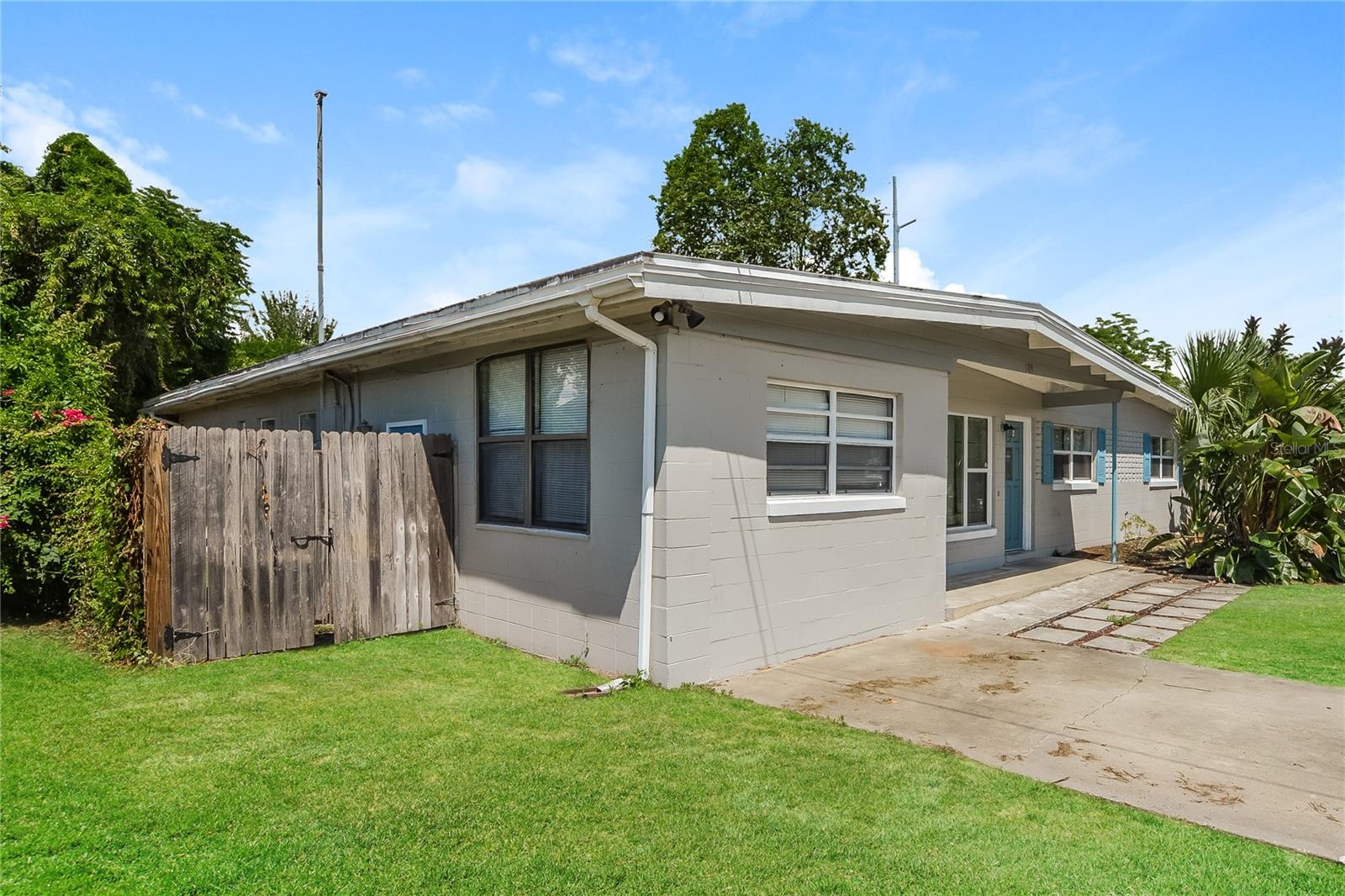 Image 2 of 16 For 509 Roy Boulevard