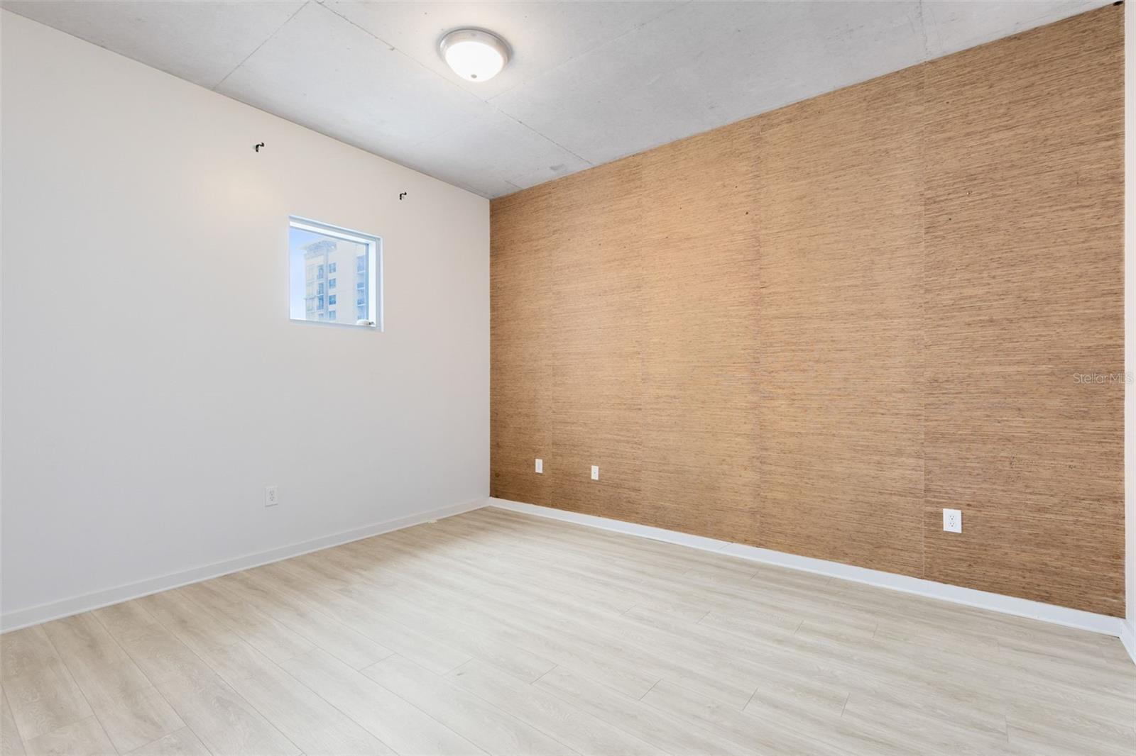 Image 12 of 31 For 525 Jackson Street 601