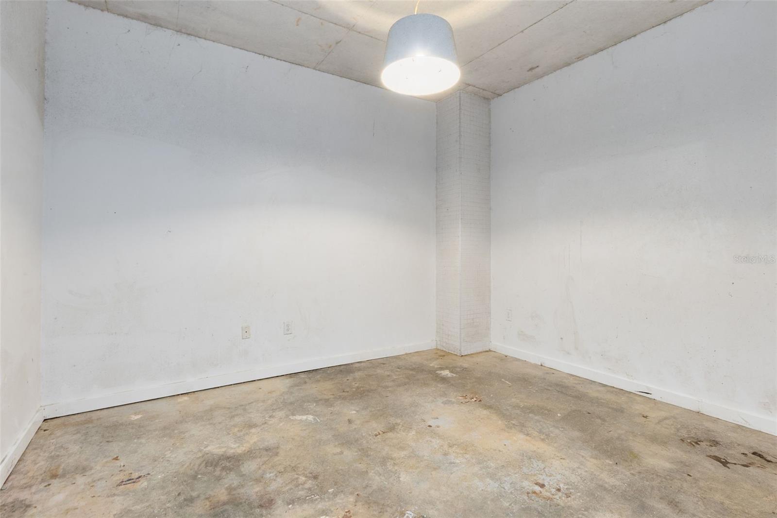 Image 16 of 31 For 525 Jackson Street 601