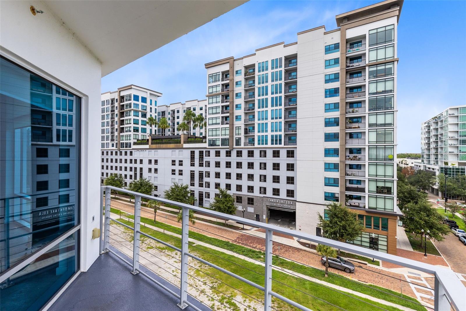 Image 21 of 31 For 525 Jackson Street 601
