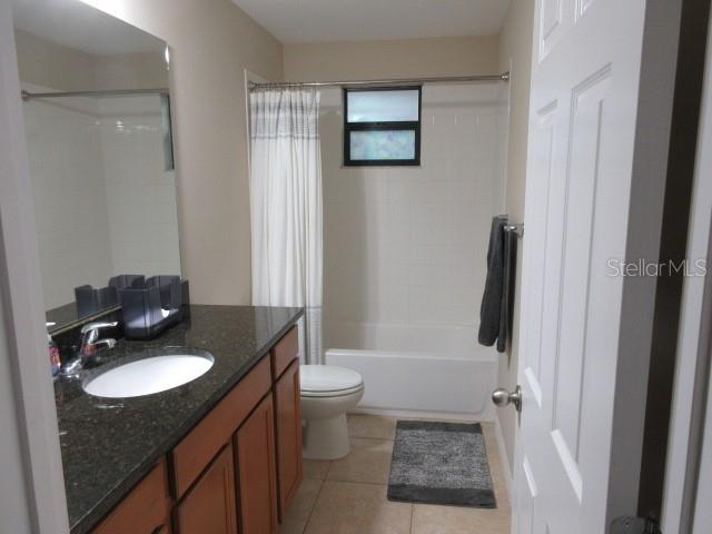 Image 4 of 19 For 10000 Leyburn Court