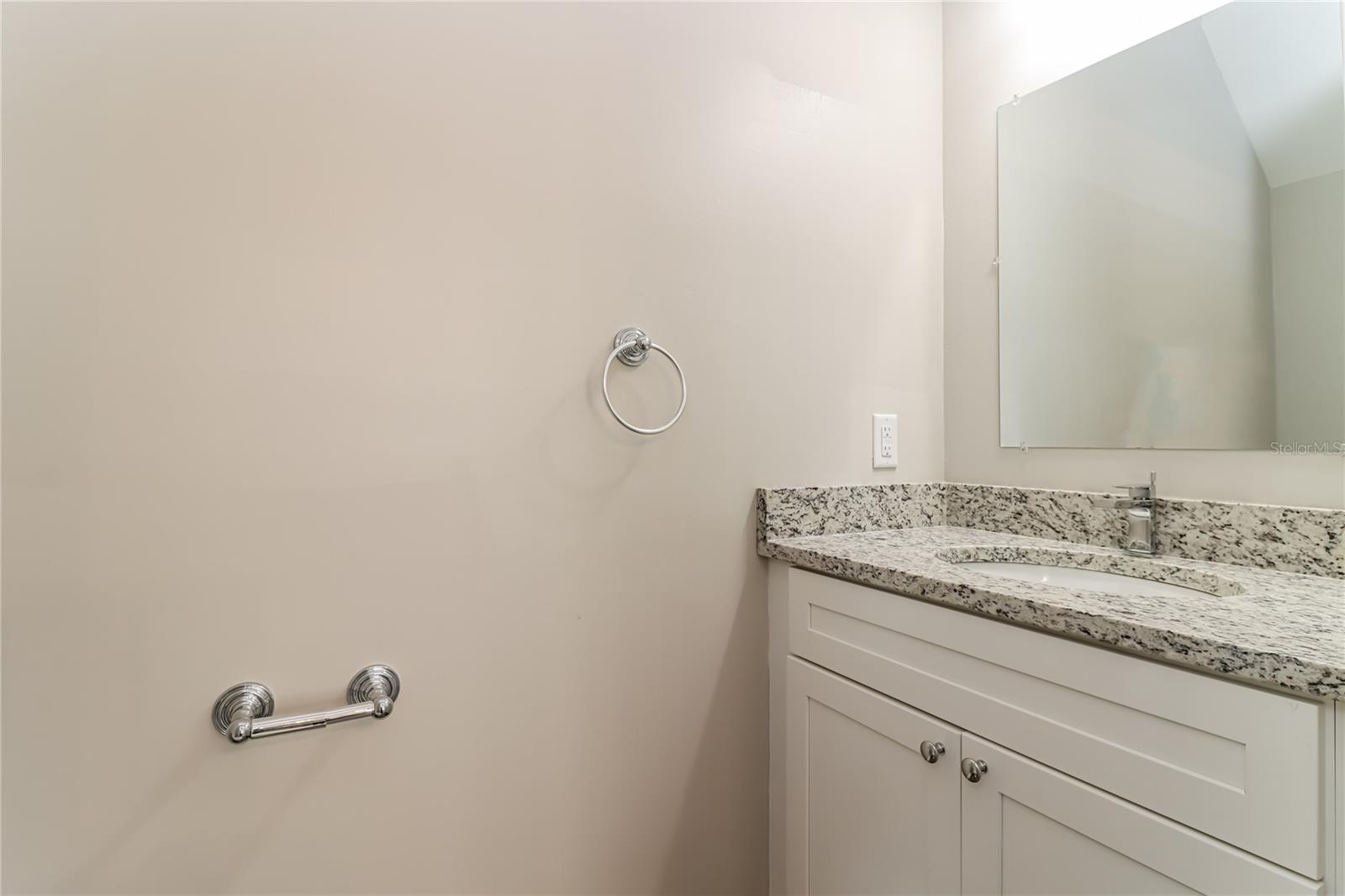 Image 14 of 17 For 3121 4th Avenue S