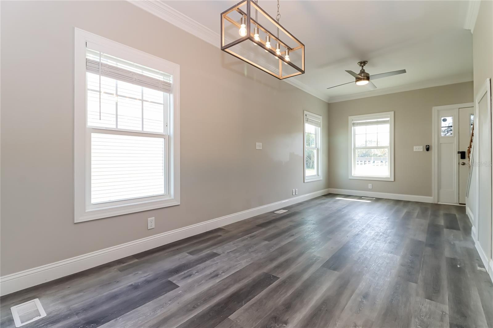 Image 3 of 17 For 3121 4th Avenue S