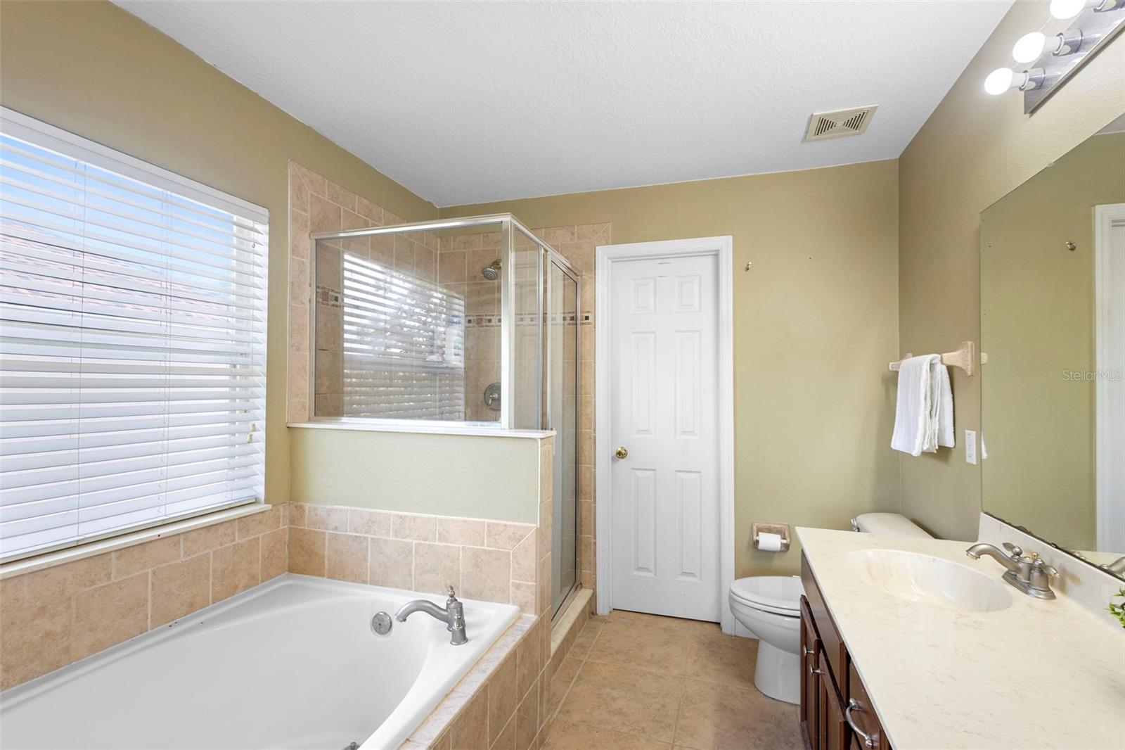 Image 11 of 23 For 16731 Cedar Crest Drive