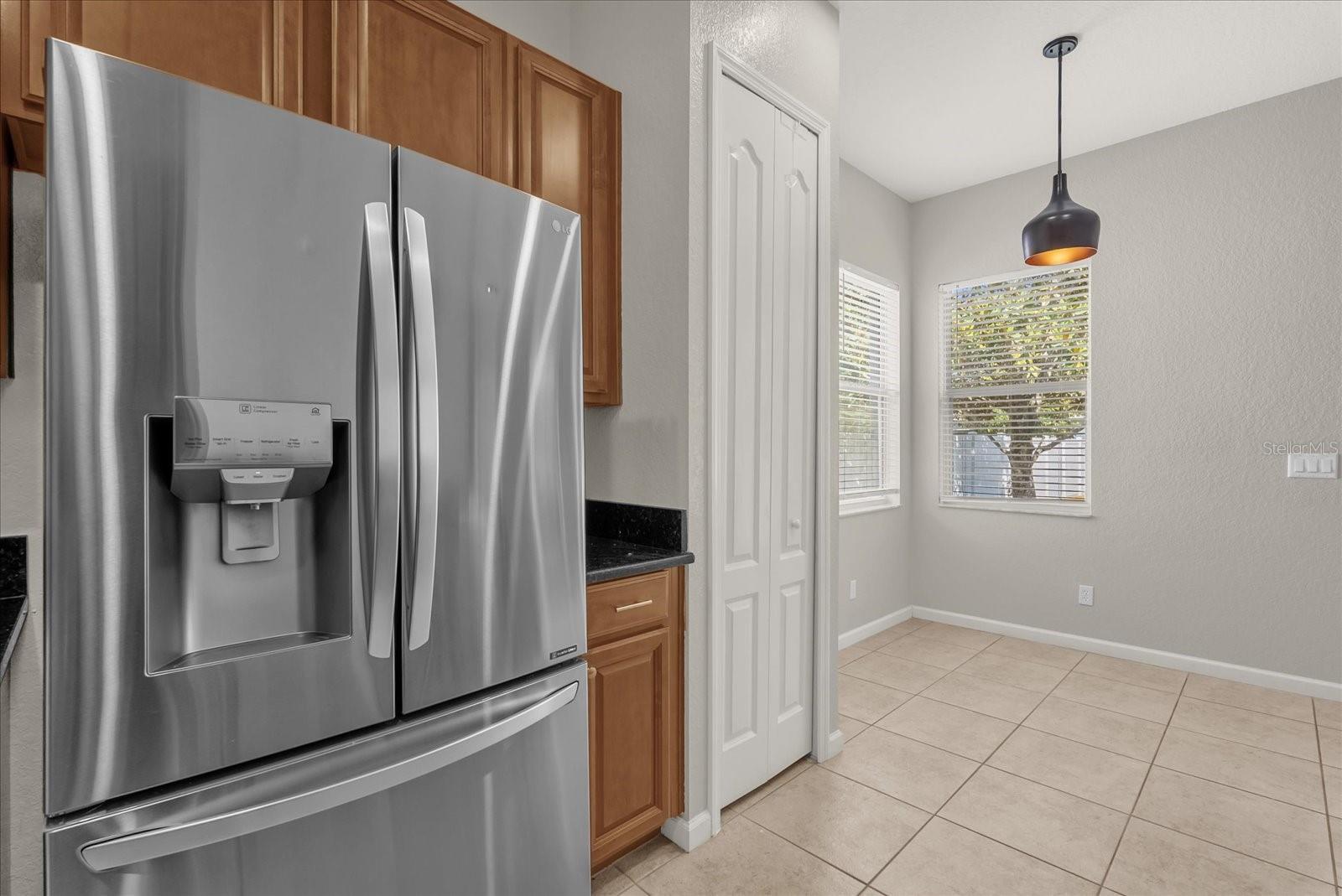 Image 12 of 36 For 6864 Helmsley Circle