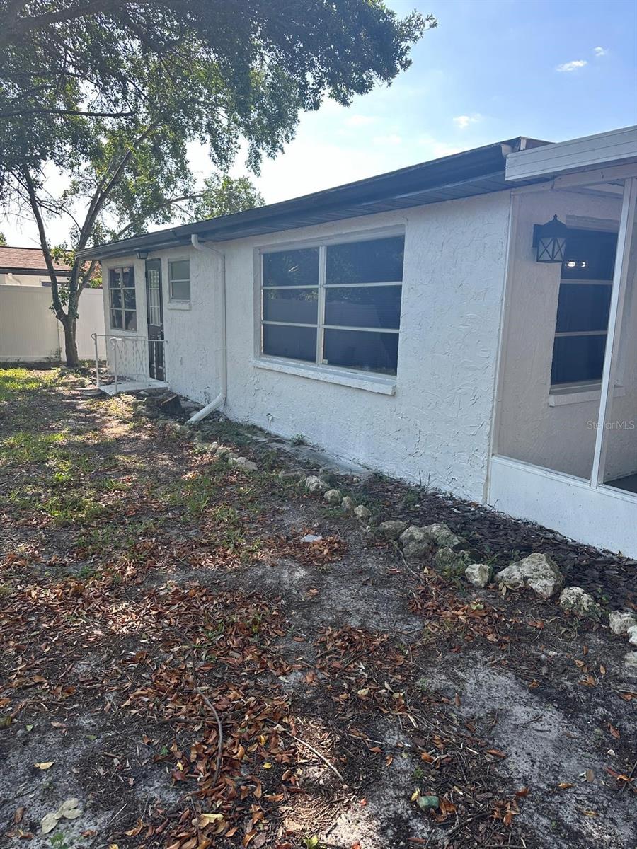 Image 2 of 41 For 7605 Embassy Boulevard