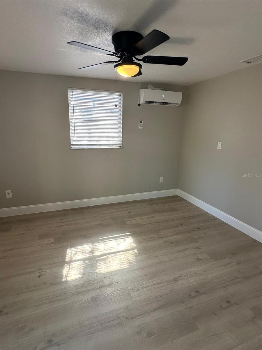 Image 20 of 41 For 7605 Embassy Boulevard