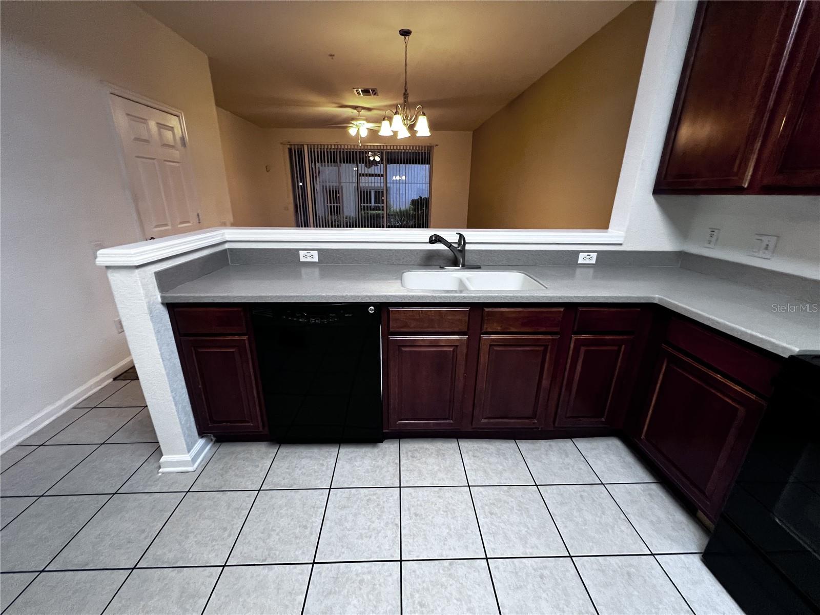 Image 3 of 9 For 6808 Sperone Street
