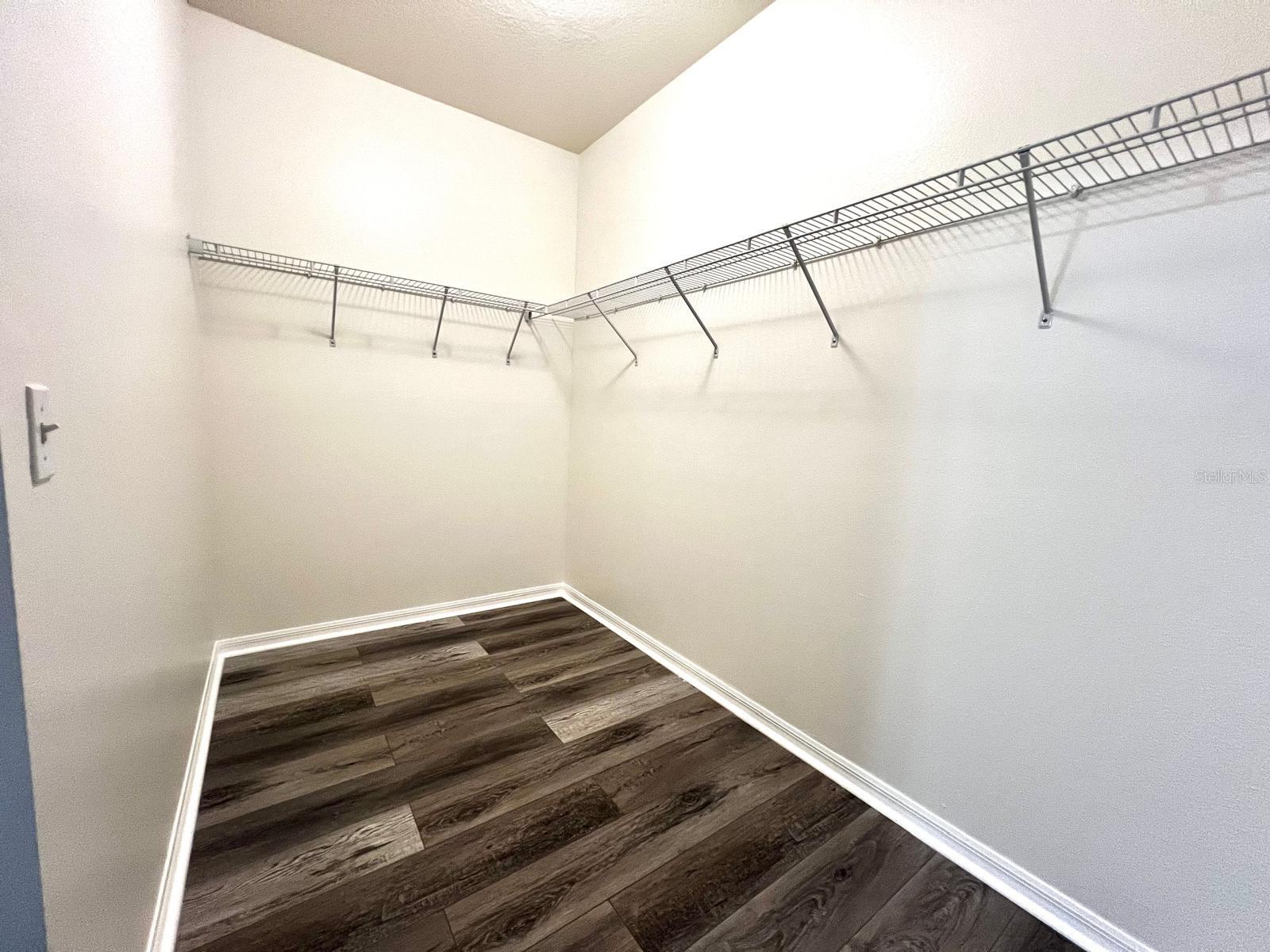 Image 9 of 19 For 9333 Shepton Street