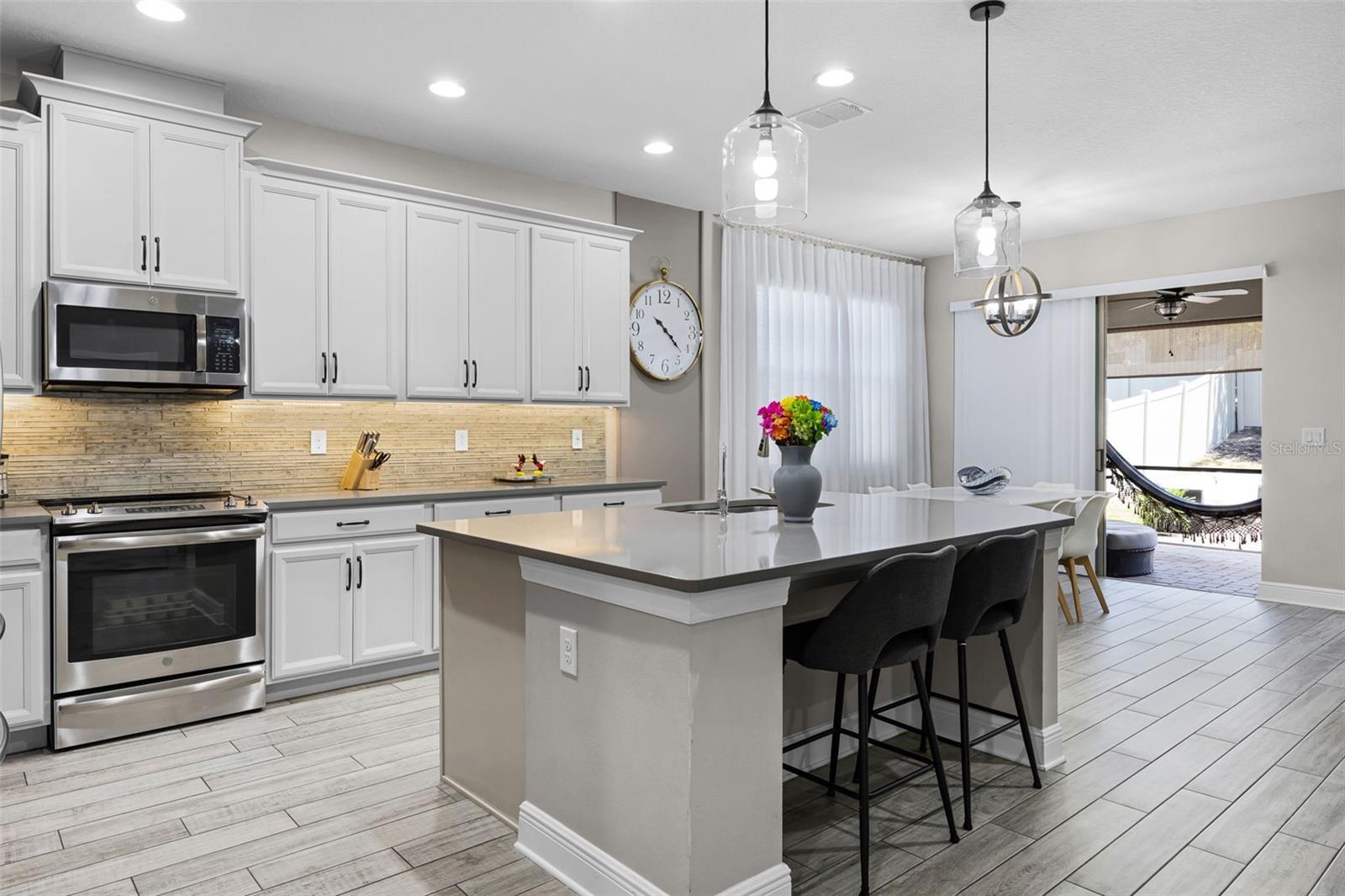 Image 6 of 19 For 13320 Magnolia Valley Drive