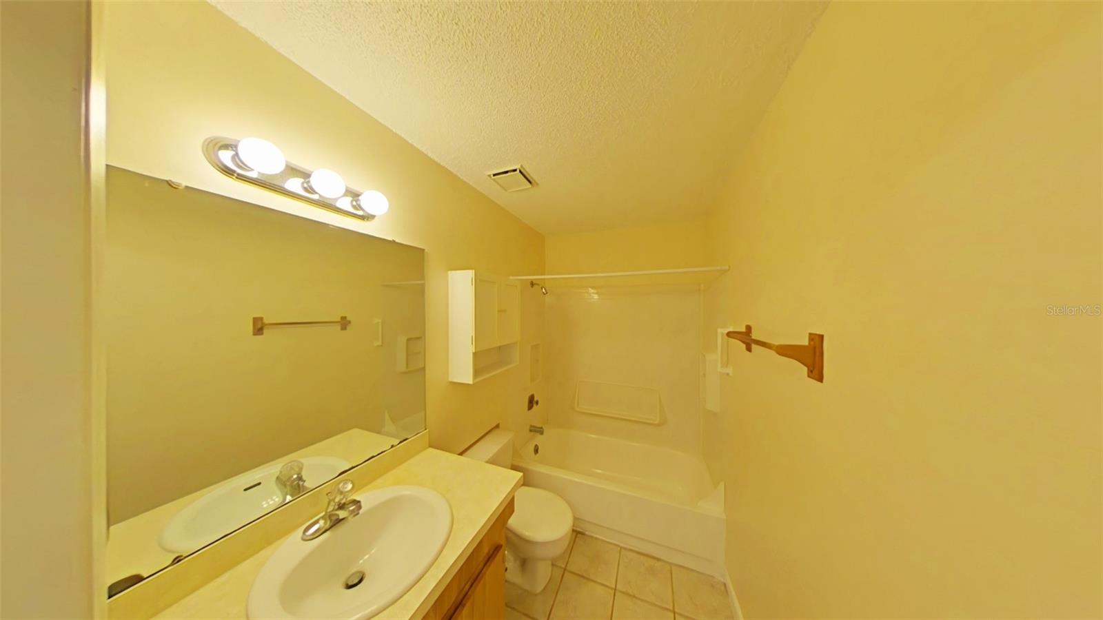 Image 6 of 7 For 720 30th Avenue A
