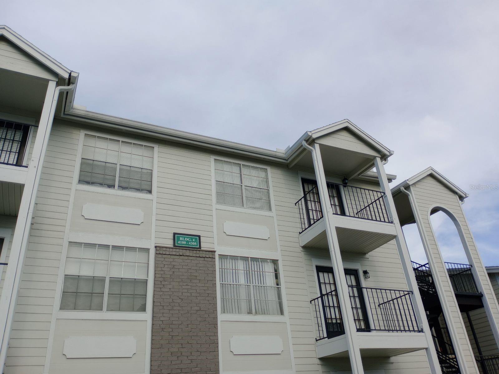 Image 2 of 12 For 2550 Alafaya Trail 4305