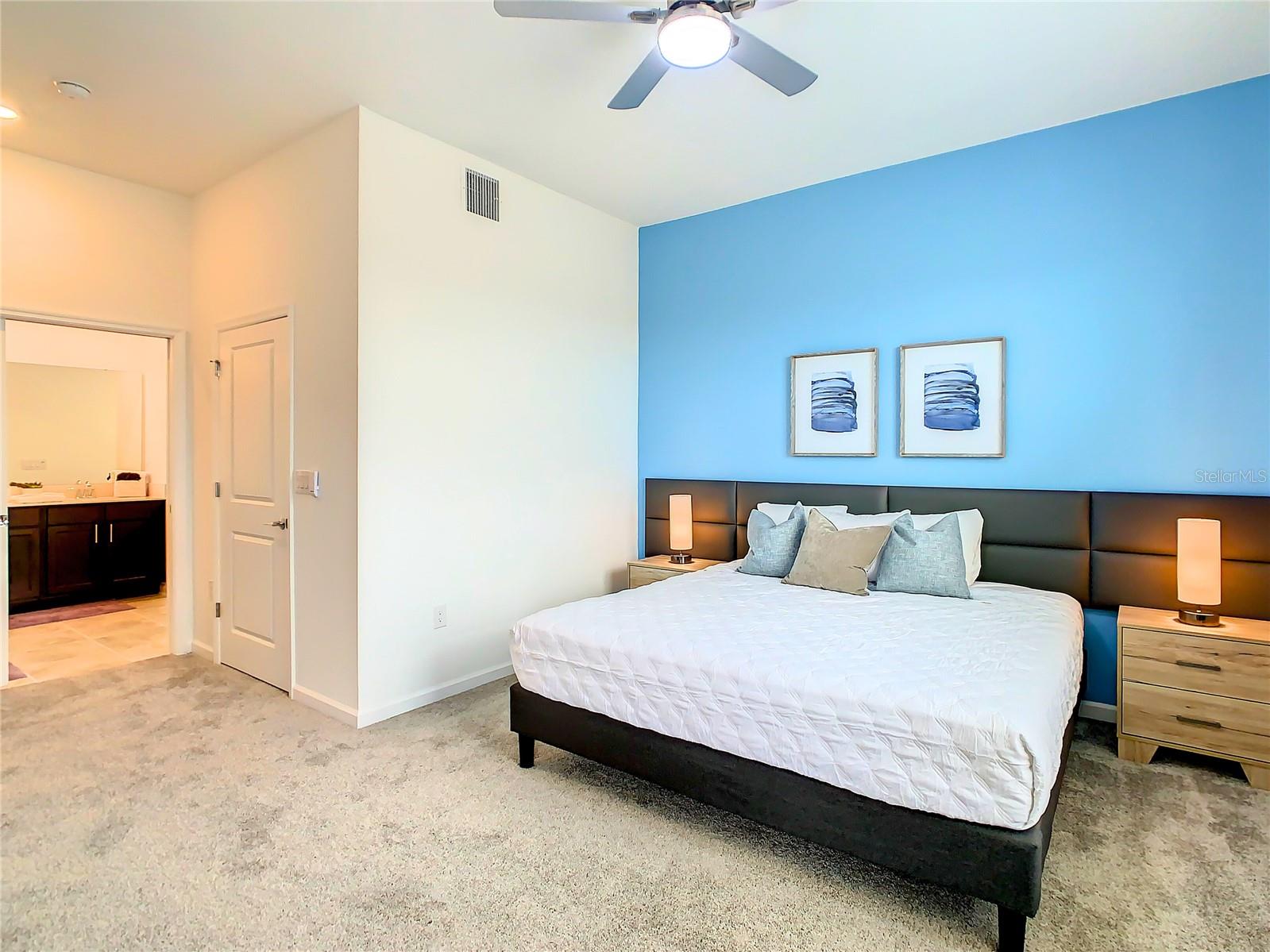 Image 23 of 46 For 1037 Splash Shot Place