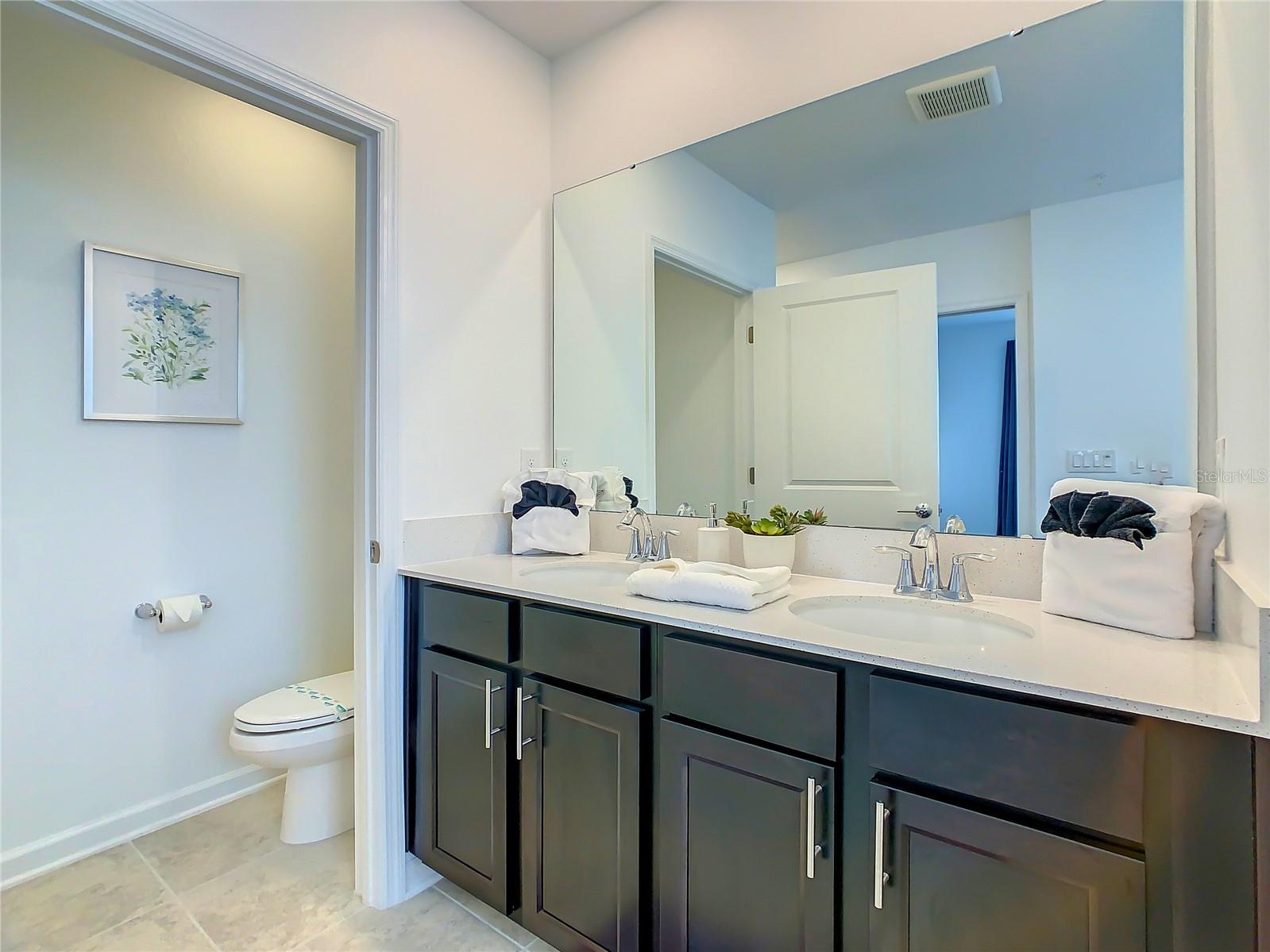 Image 29 of 46 For 1037 Splash Shot Place