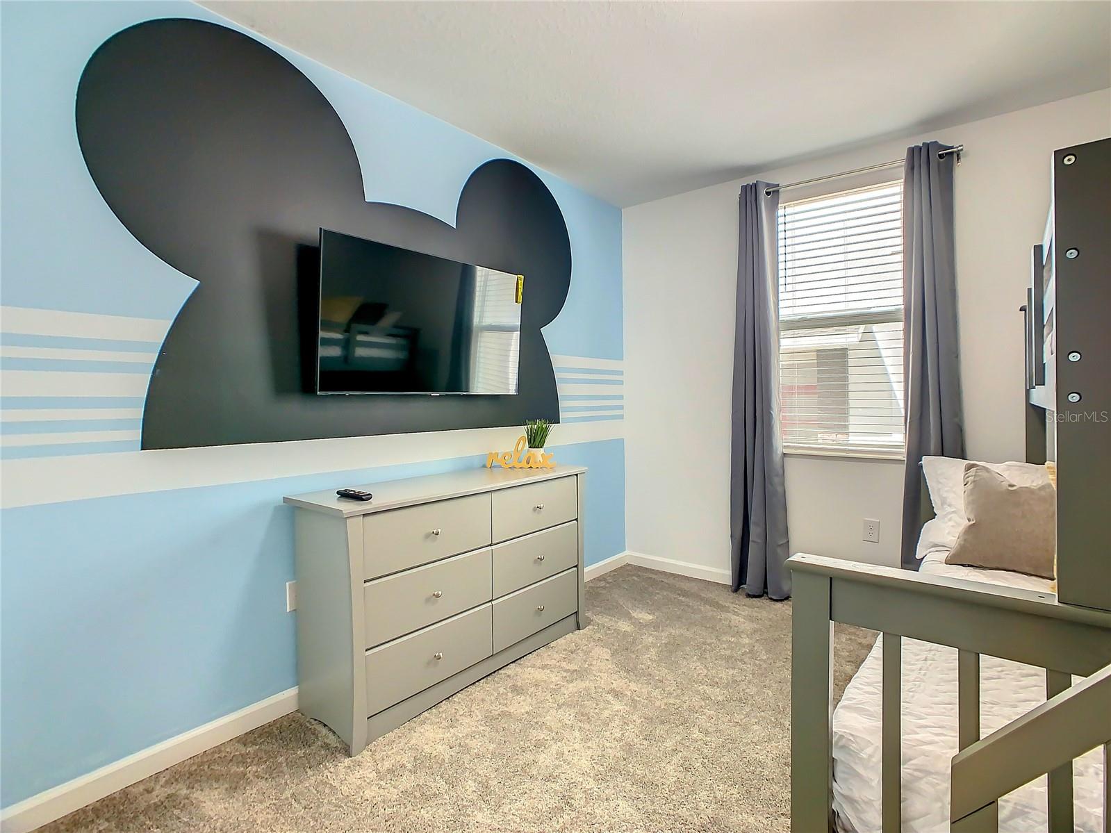 Image 32 of 46 For 1037 Splash Shot Place