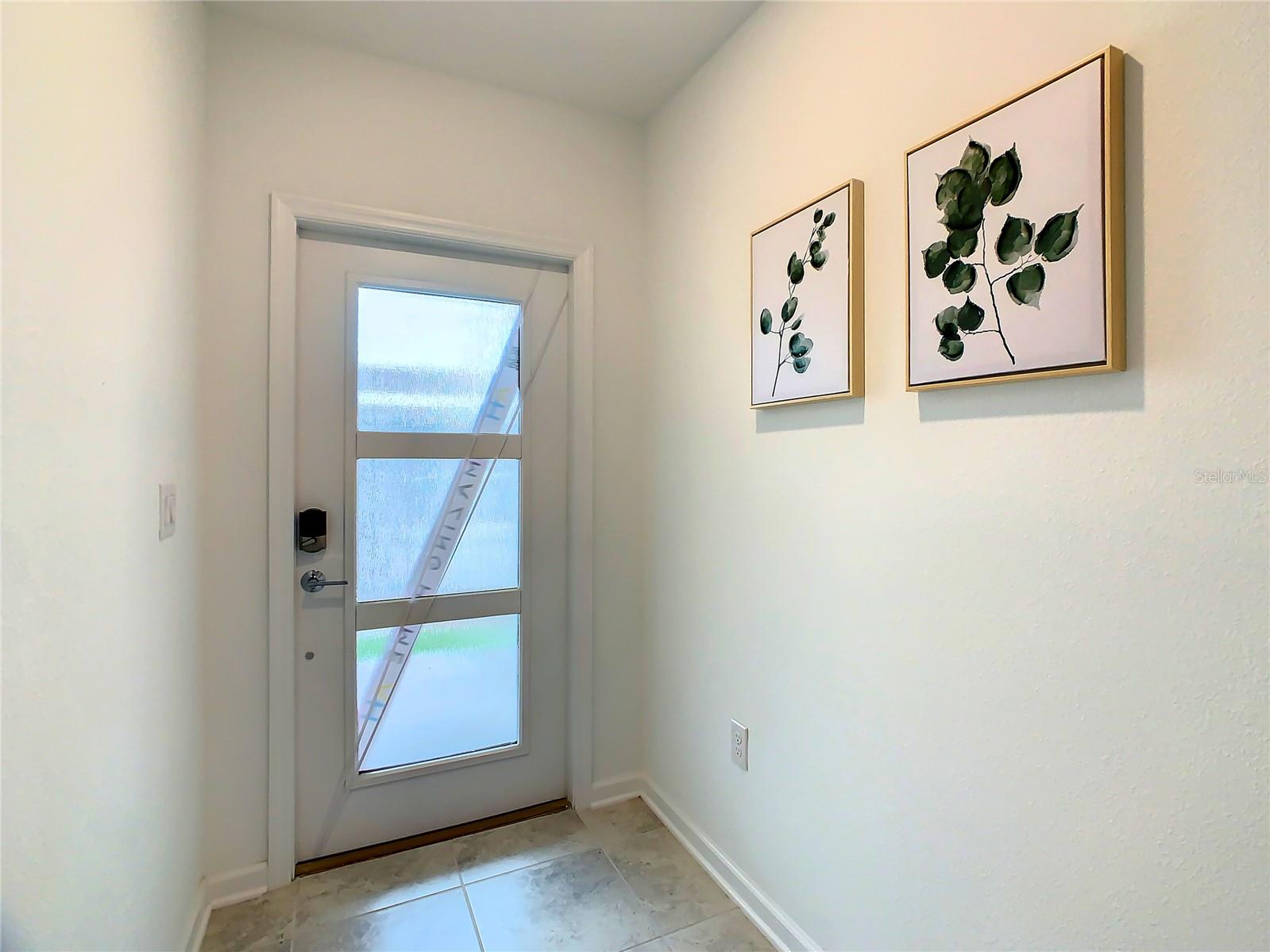 Image 5 of 46 For 1037 Splash Shot Place