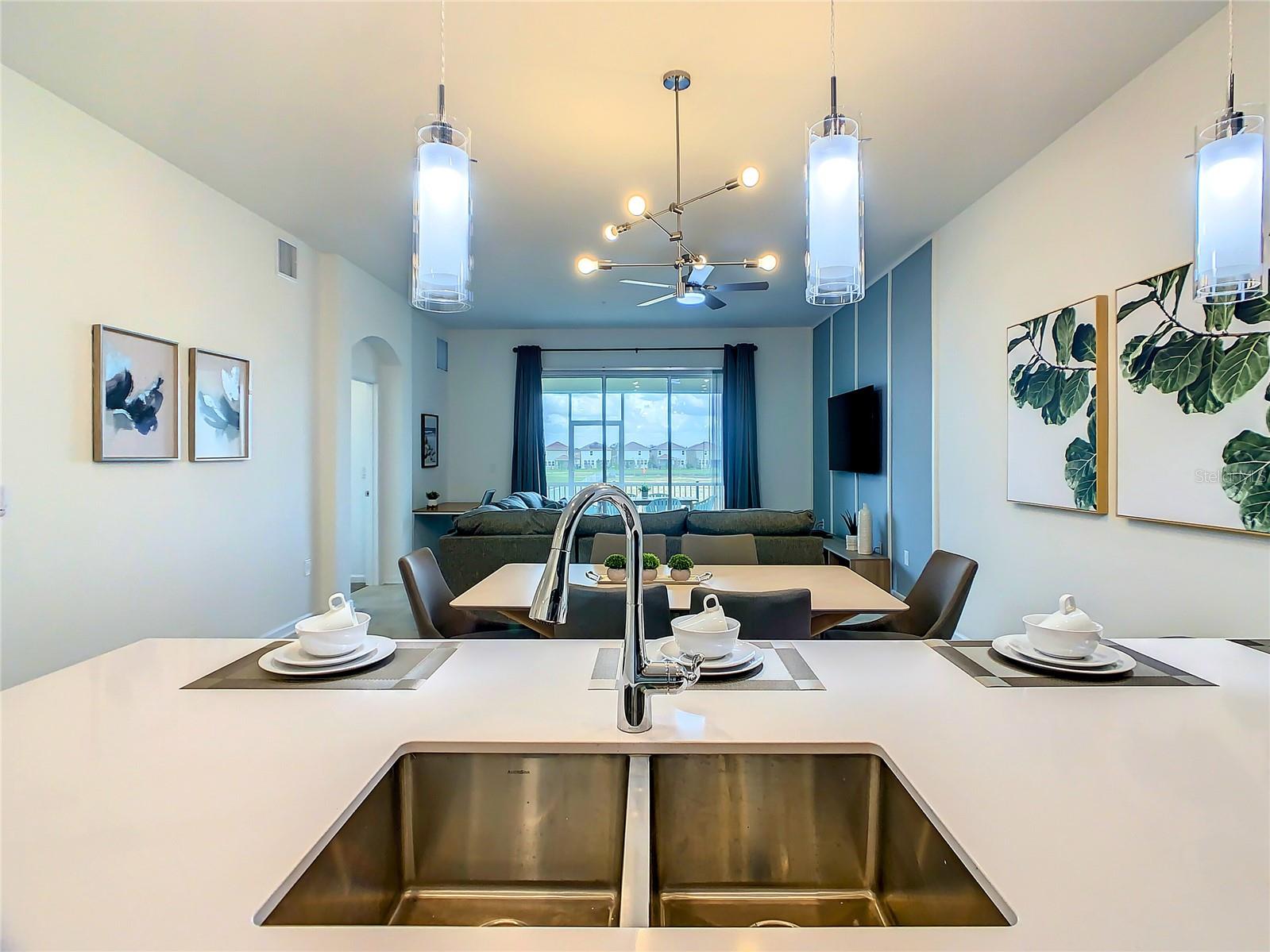 Image 8 of 46 For 1037 Splash Shot Place