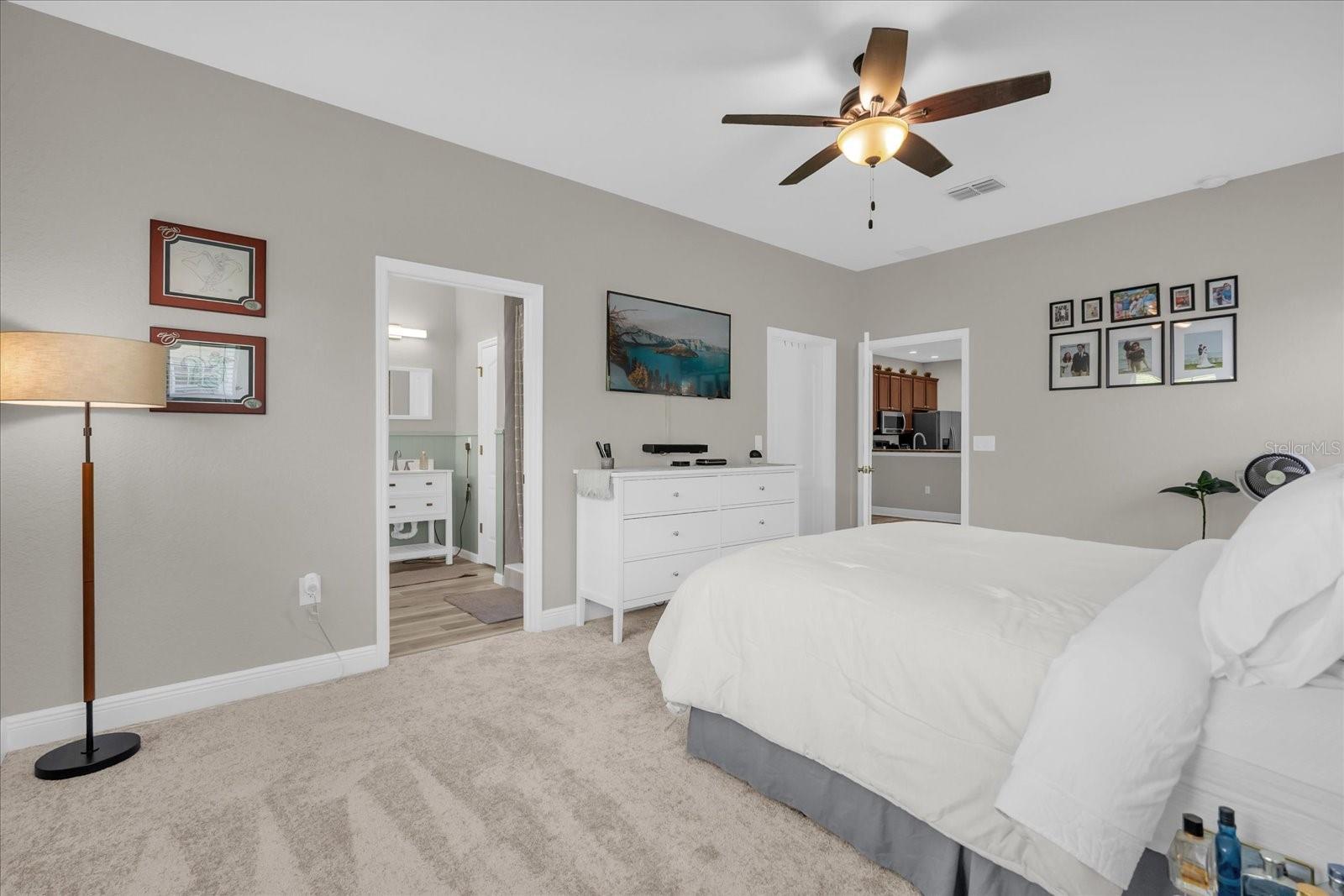Image 12 of 24 For 13328 Fountainbleau Drive
