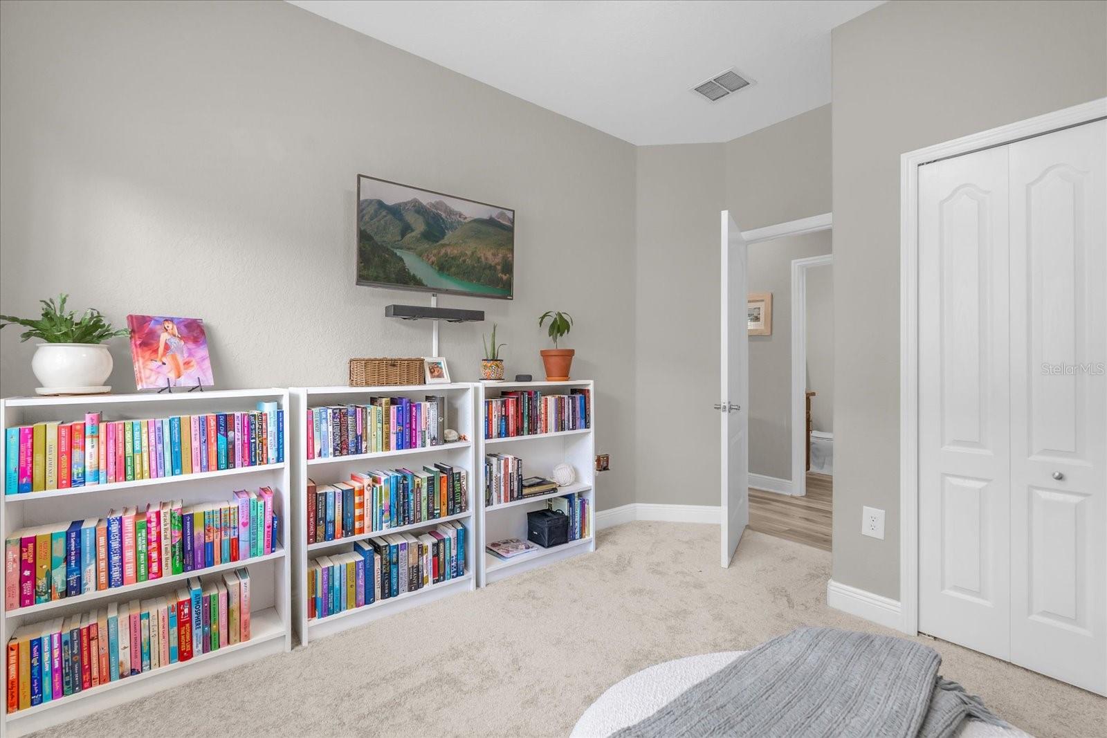 Image 16 of 24 For 13328 Fountainbleau Drive