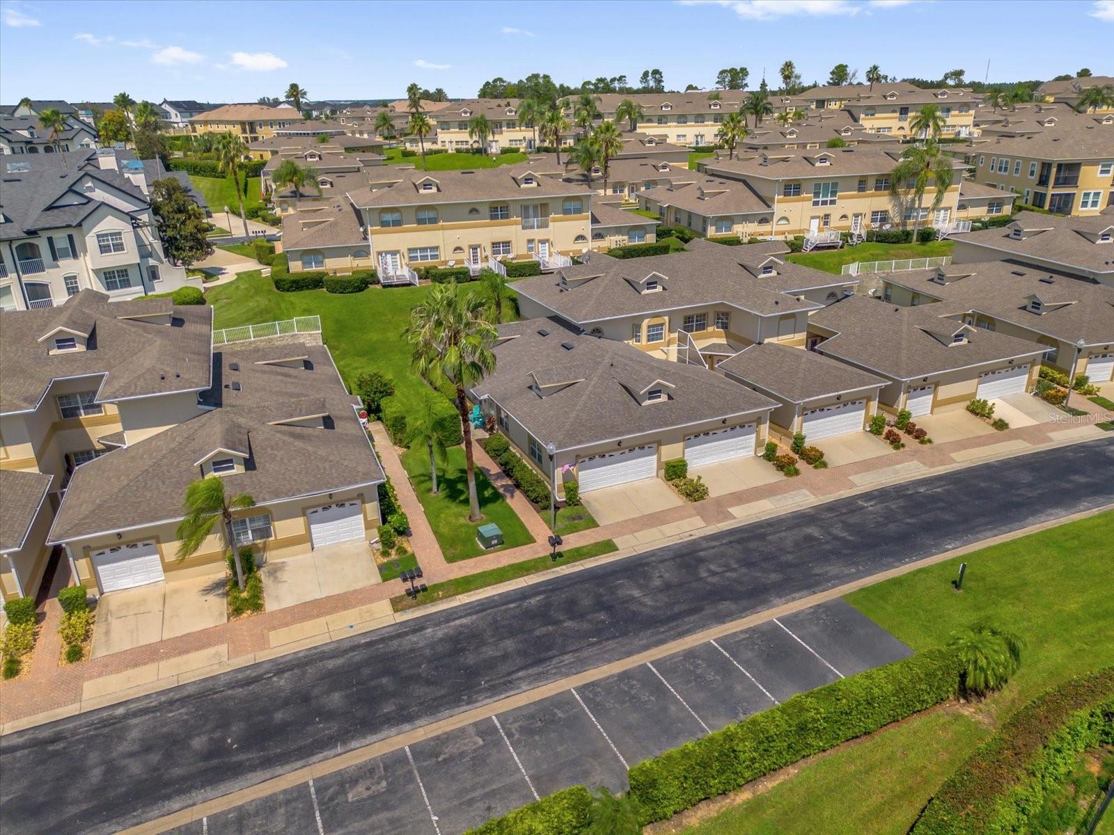 Image 24 of 24 For 13328 Fountainbleau Drive