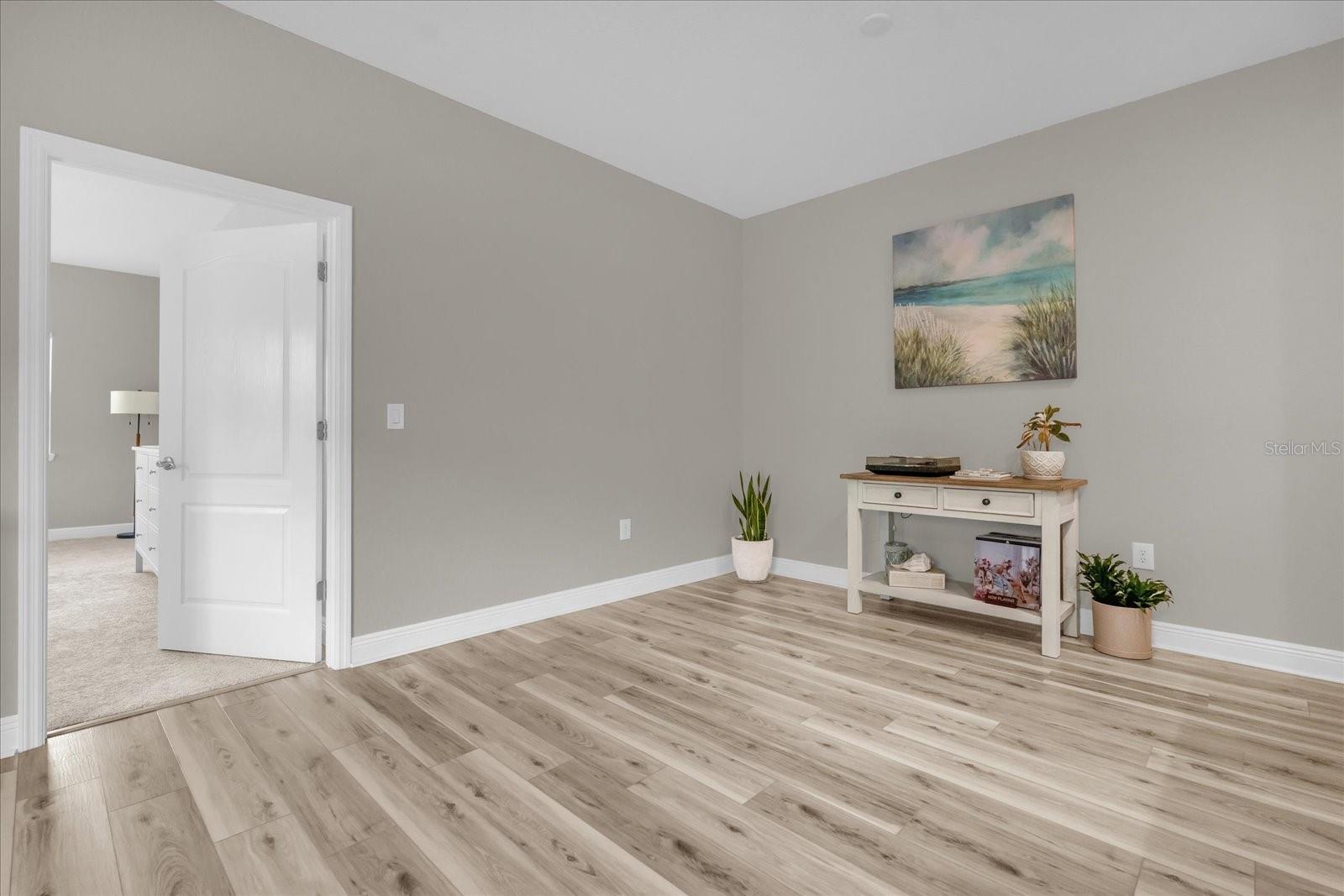 Image 8 of 24 For 13328 Fountainbleau Drive